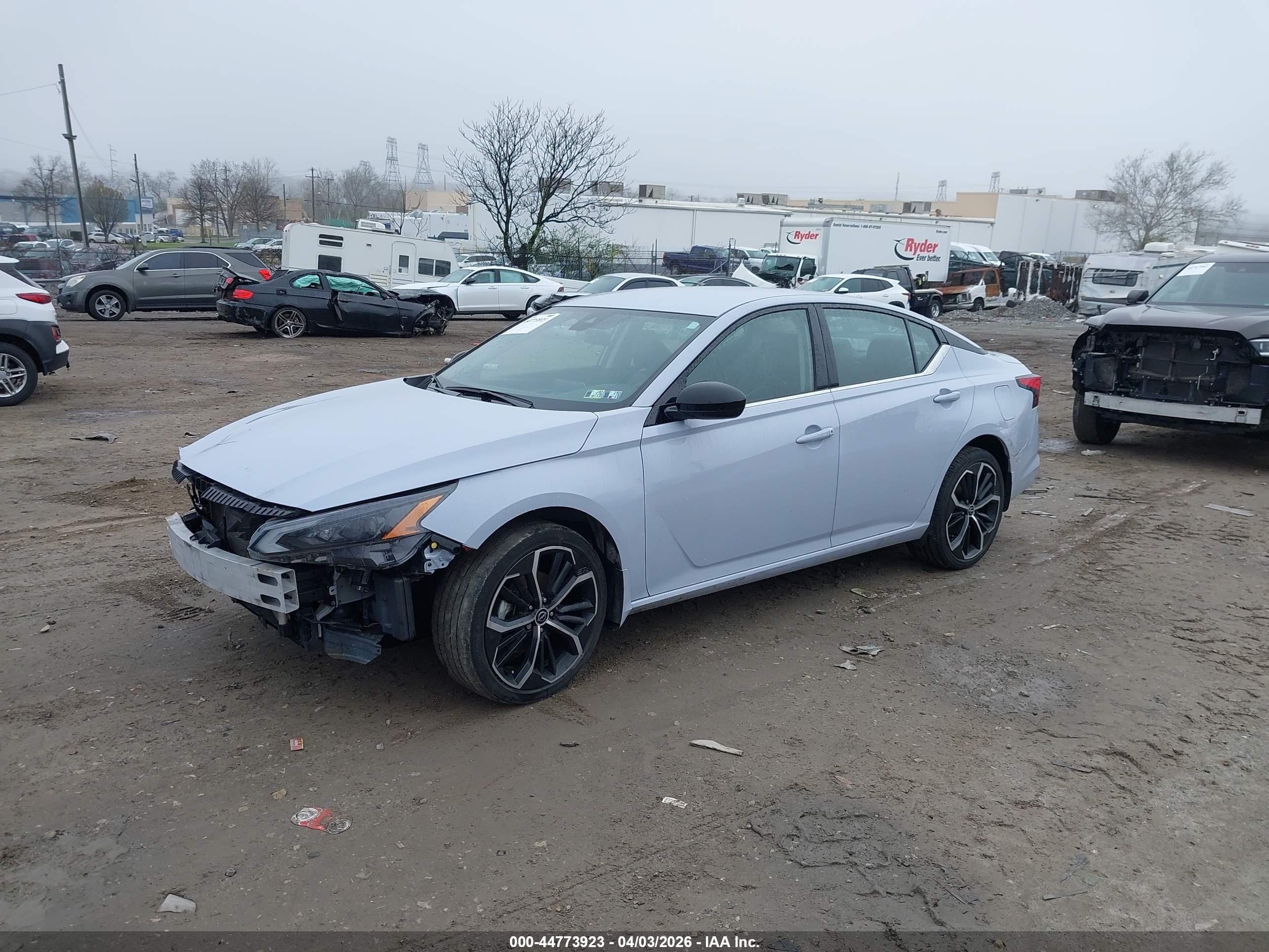 NISSAN ALTIMA image 2