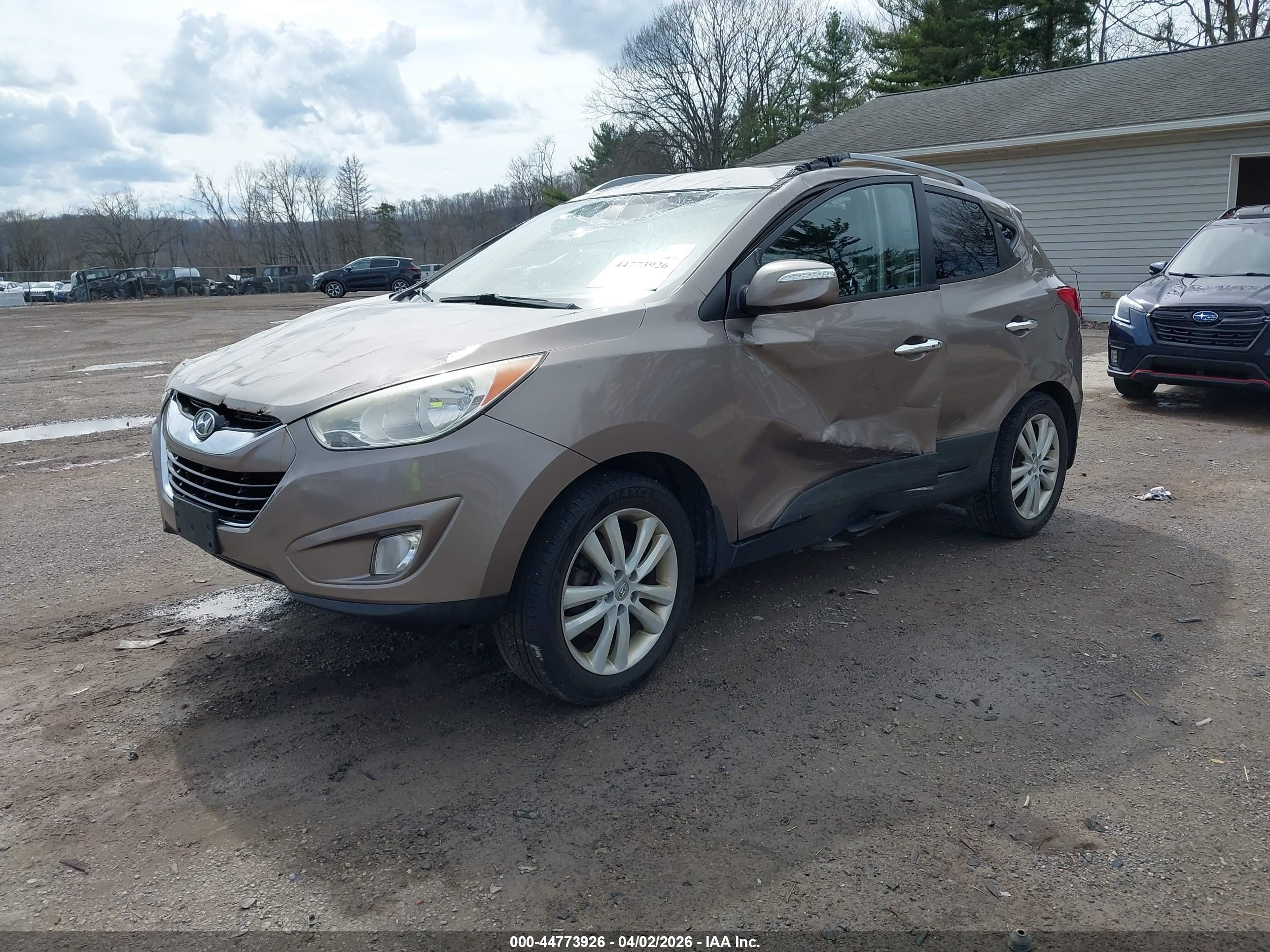 HYUNDAI TUCSON image 2