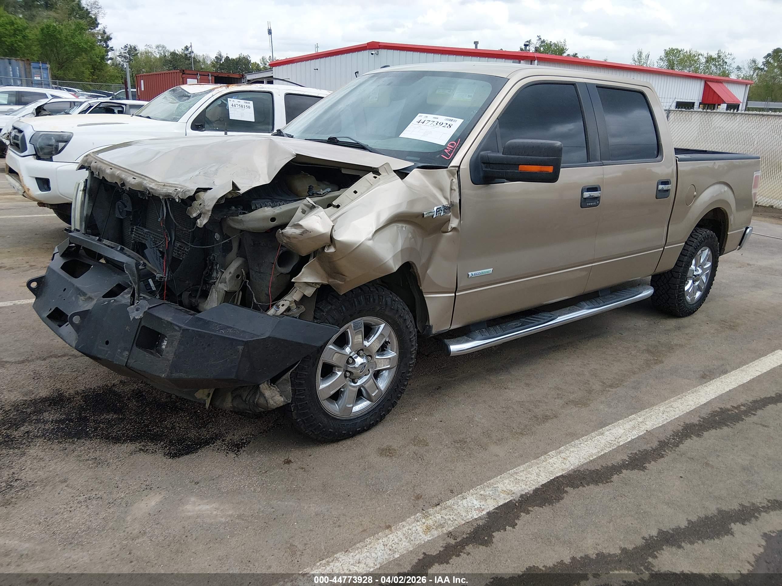 FORD F-150 image 2