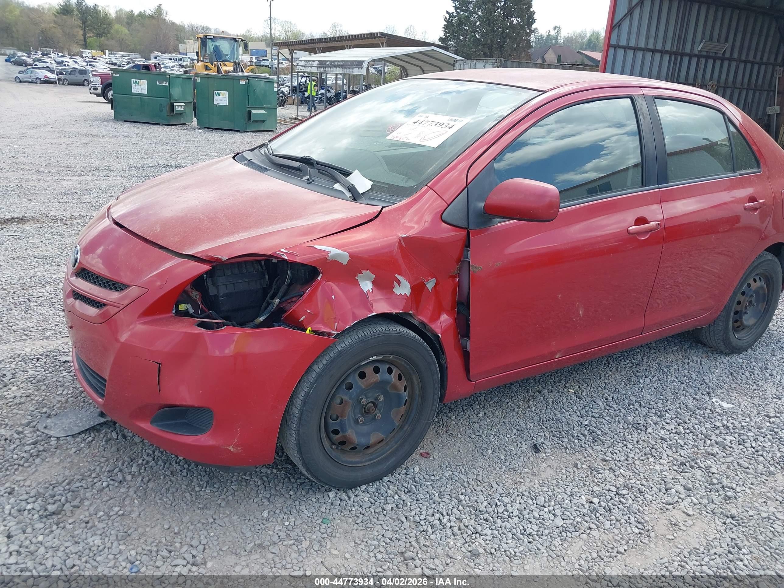 TOYOTA YARIS image 6