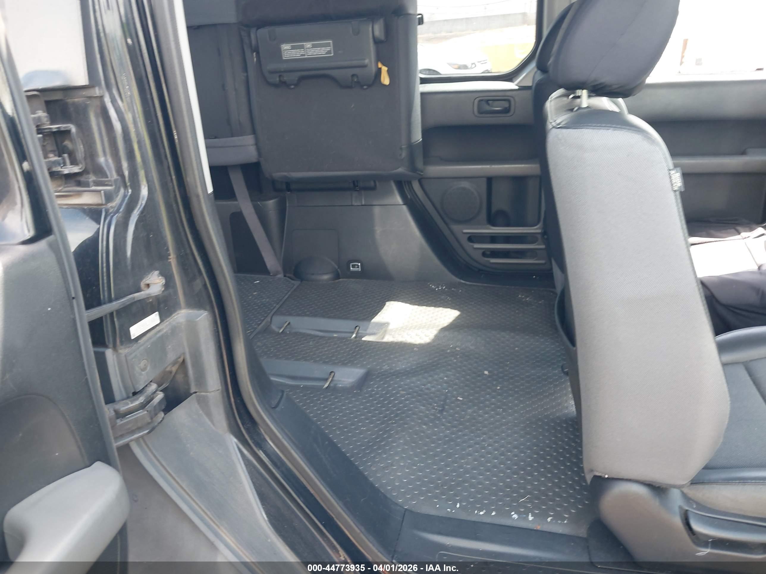 HONDA ELEMENT image 8