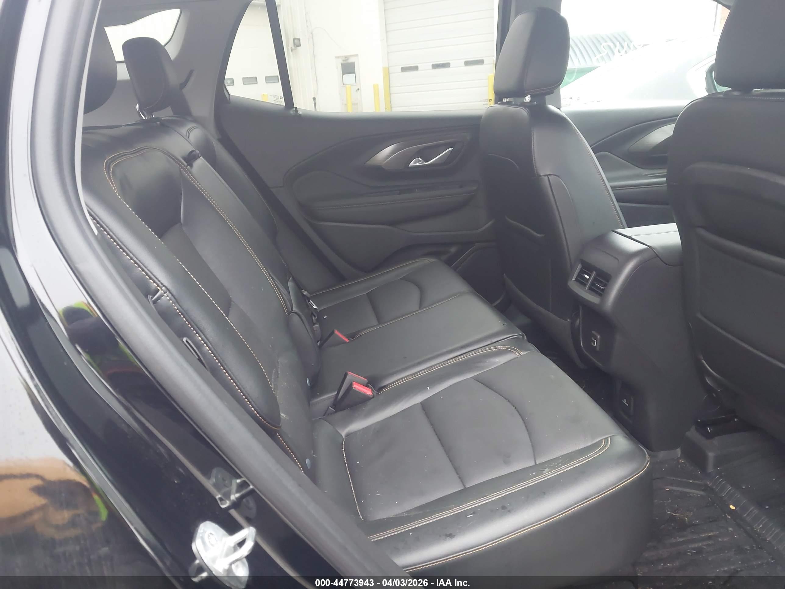 GMC TERRAIN image 8