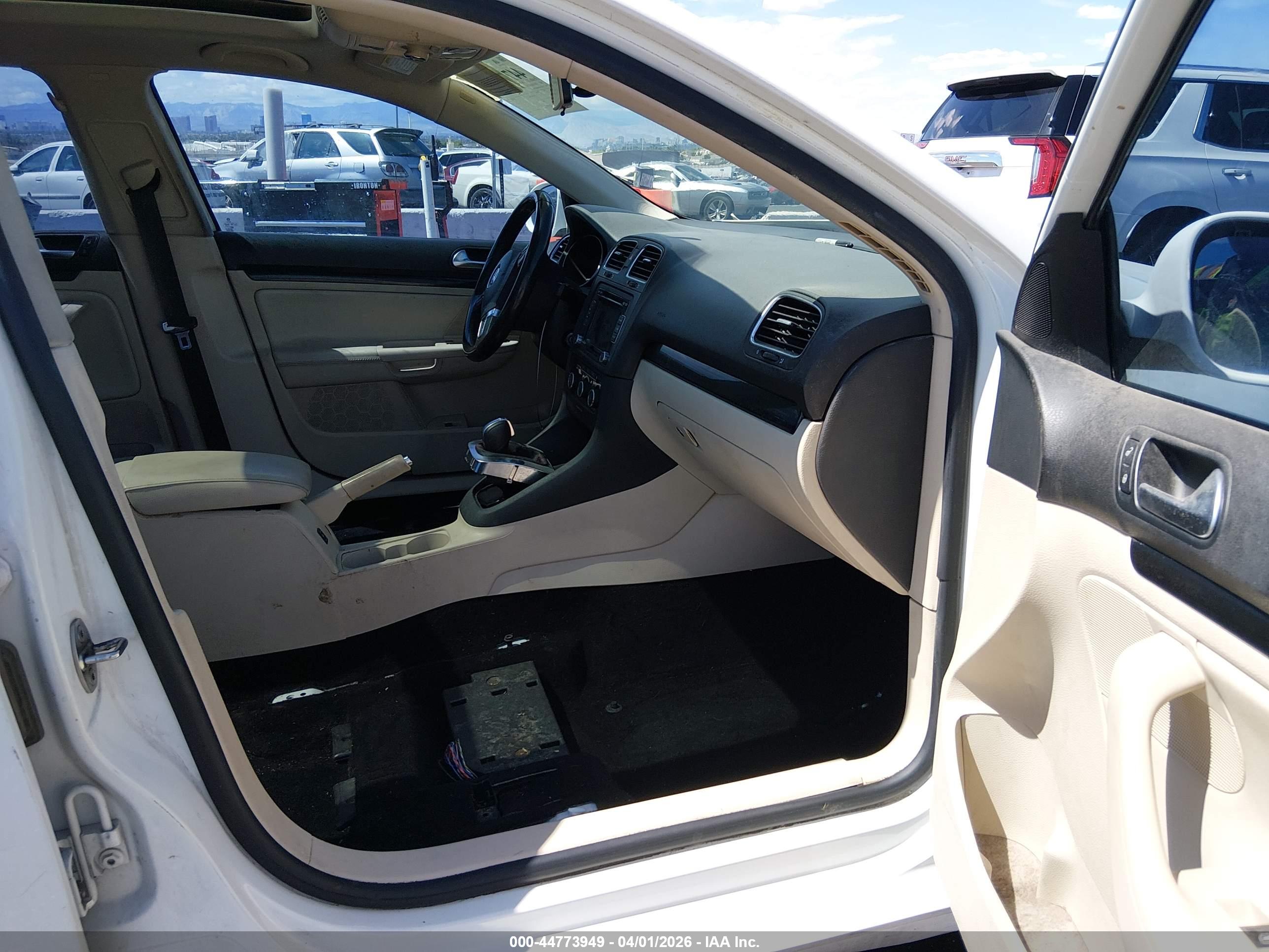 VOLKSWAGEN JETTA image 5