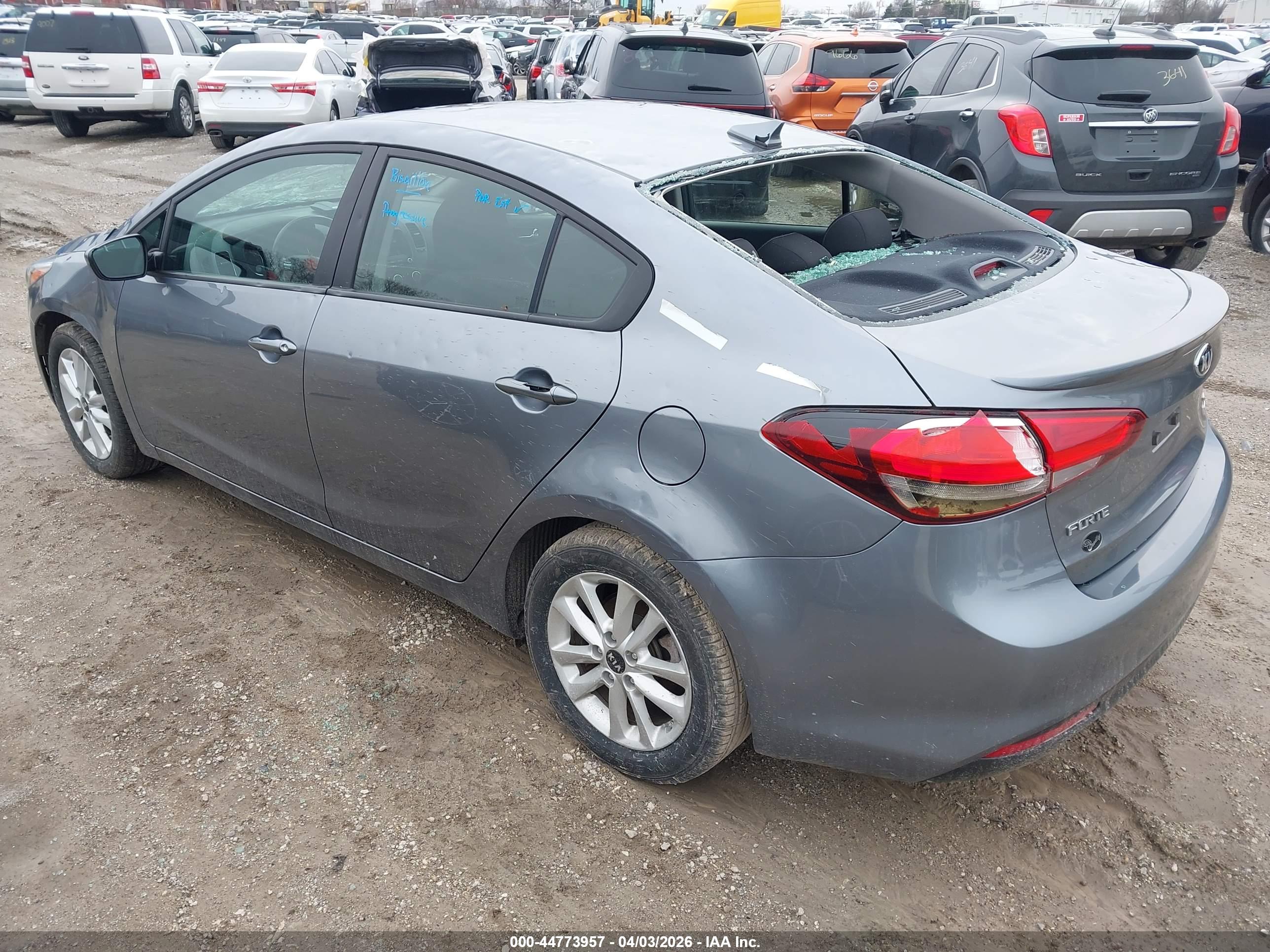 KIA FORTE image 3