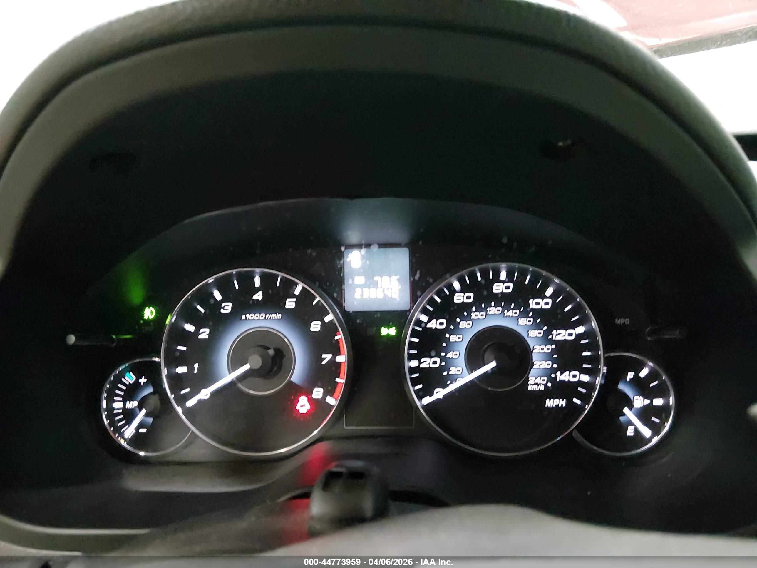 SUBARU OUTBACK image 7