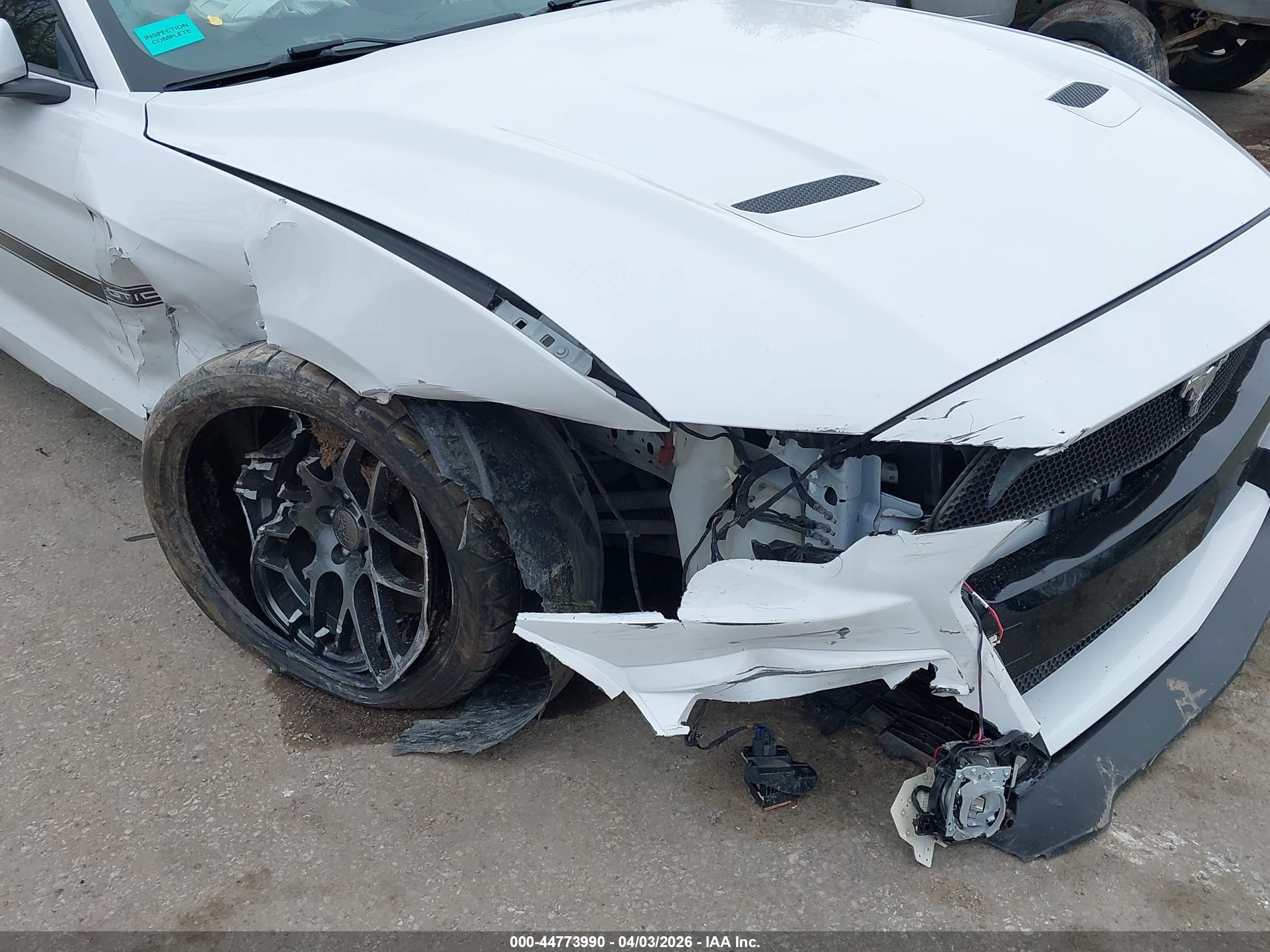 FORD MUSTANG image 6
