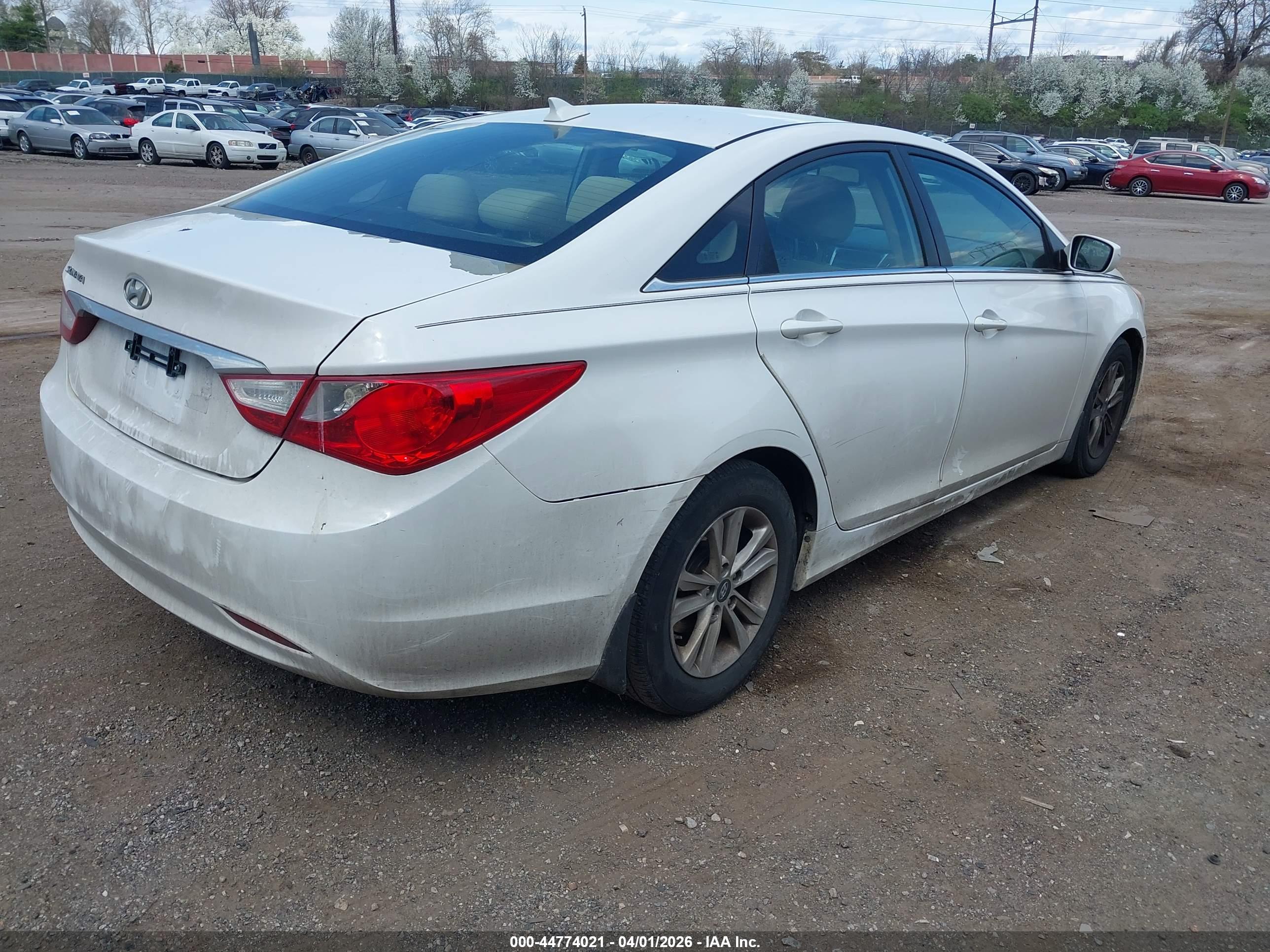 HYUNDAI SONATA image 4
