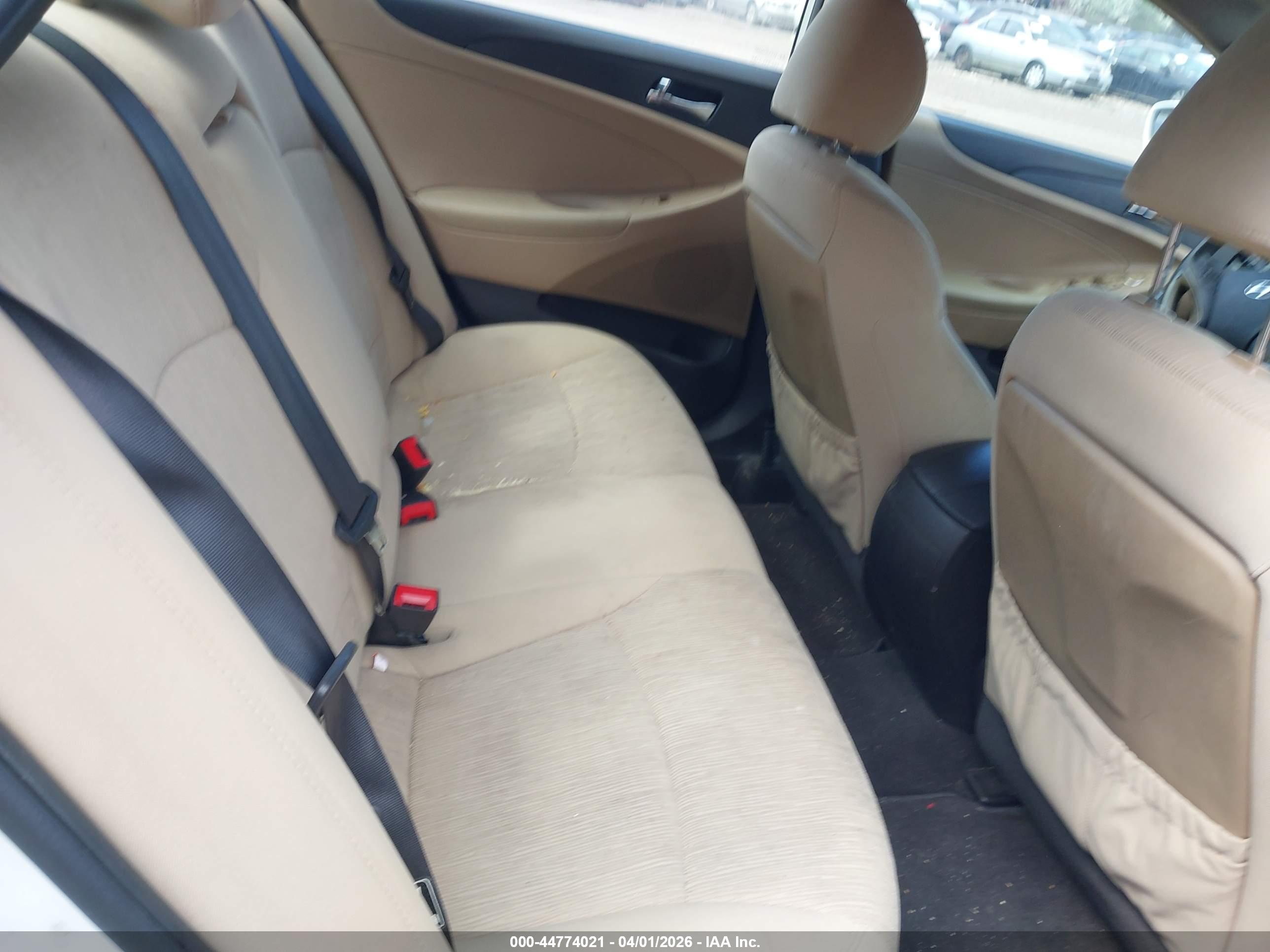 HYUNDAI SONATA image 8