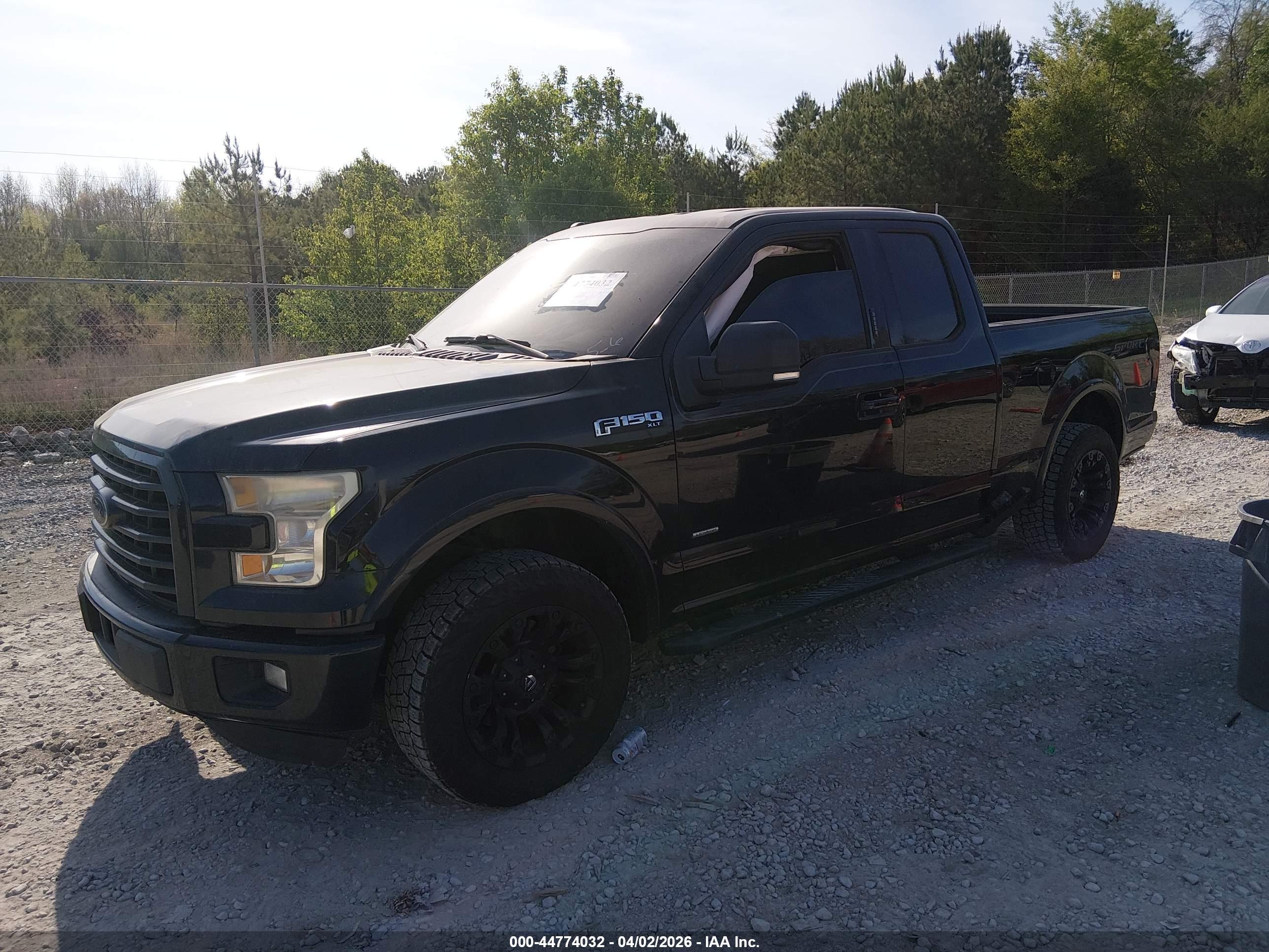 FORD F-150 image 2