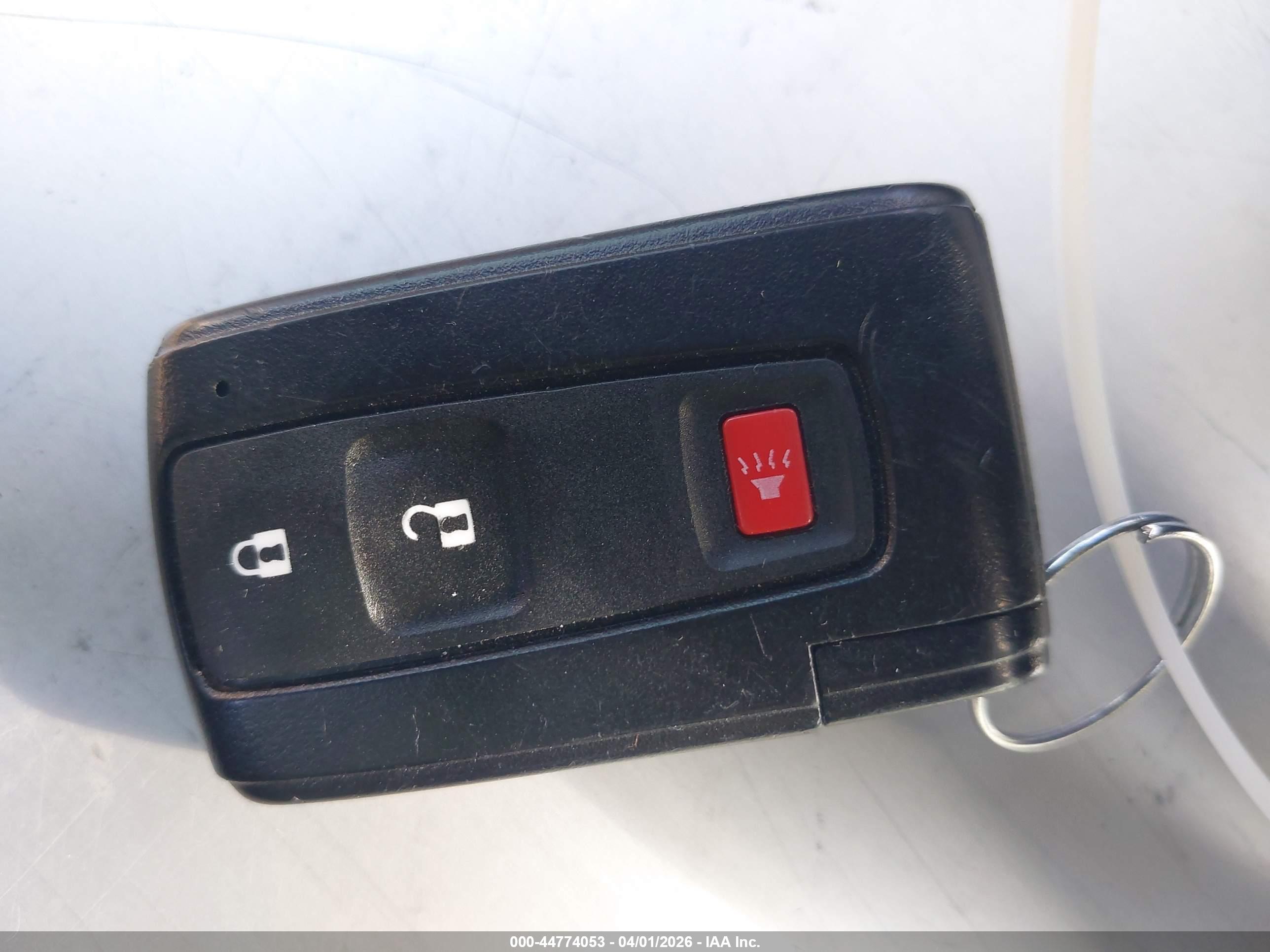 TOYOTA PRIUS image 11