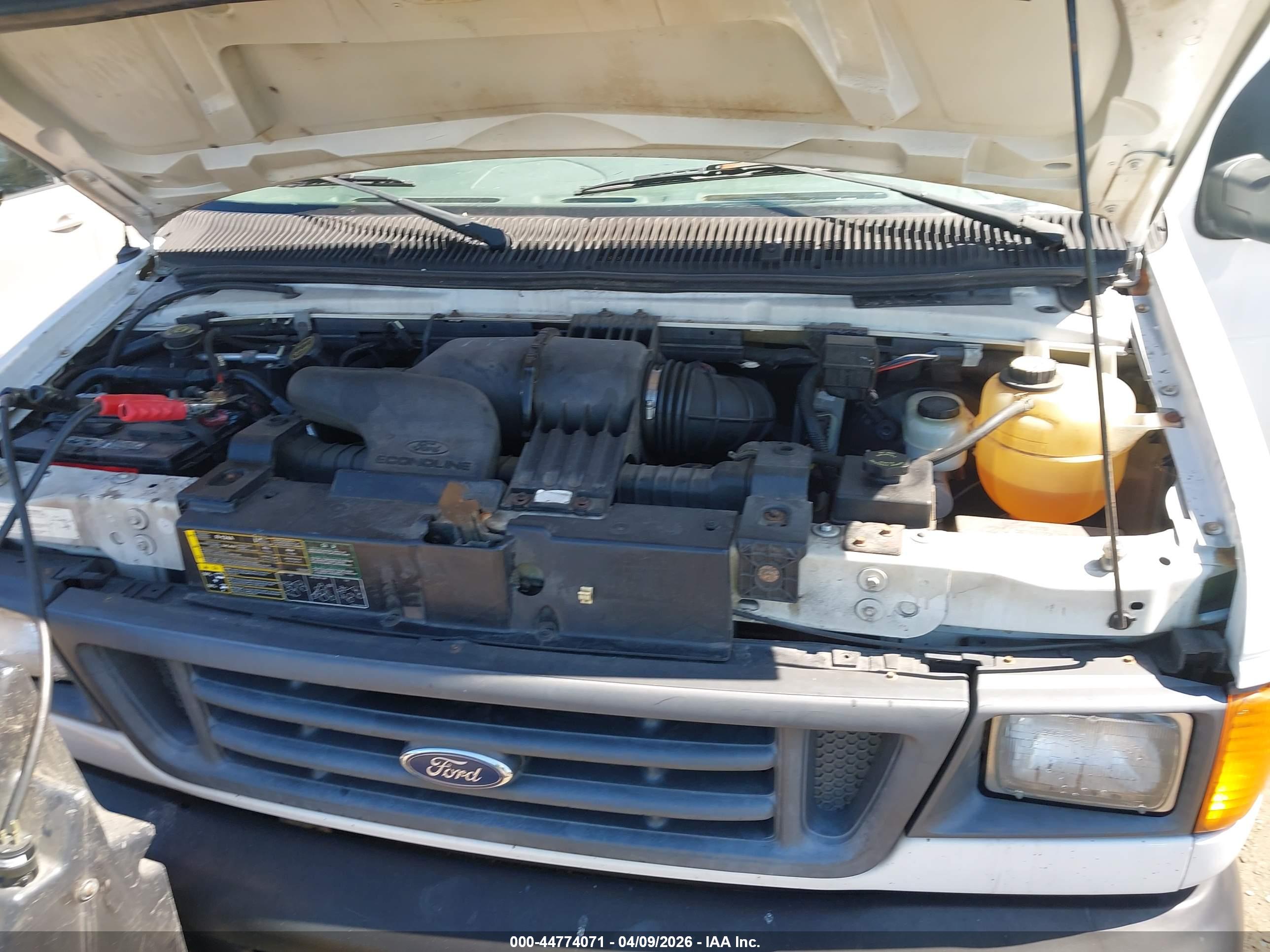 FORD E-150 image 10