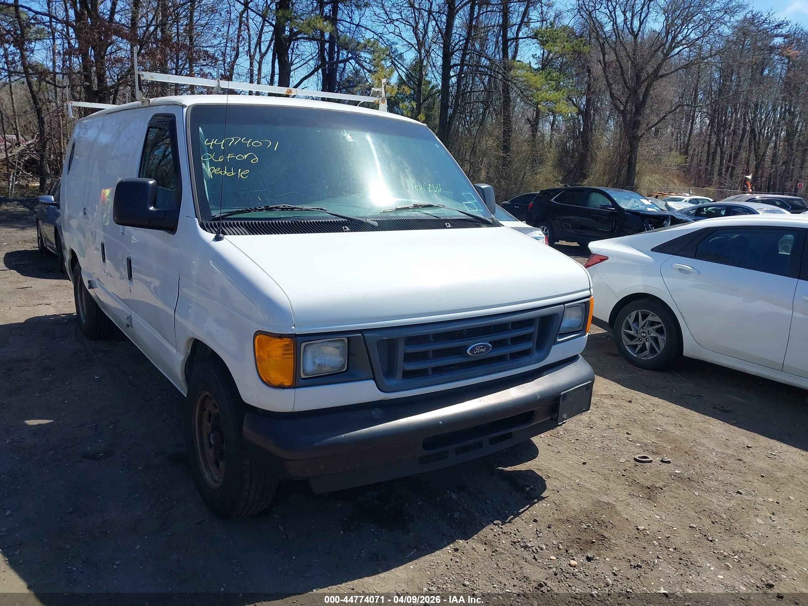FORD E-150 image 6