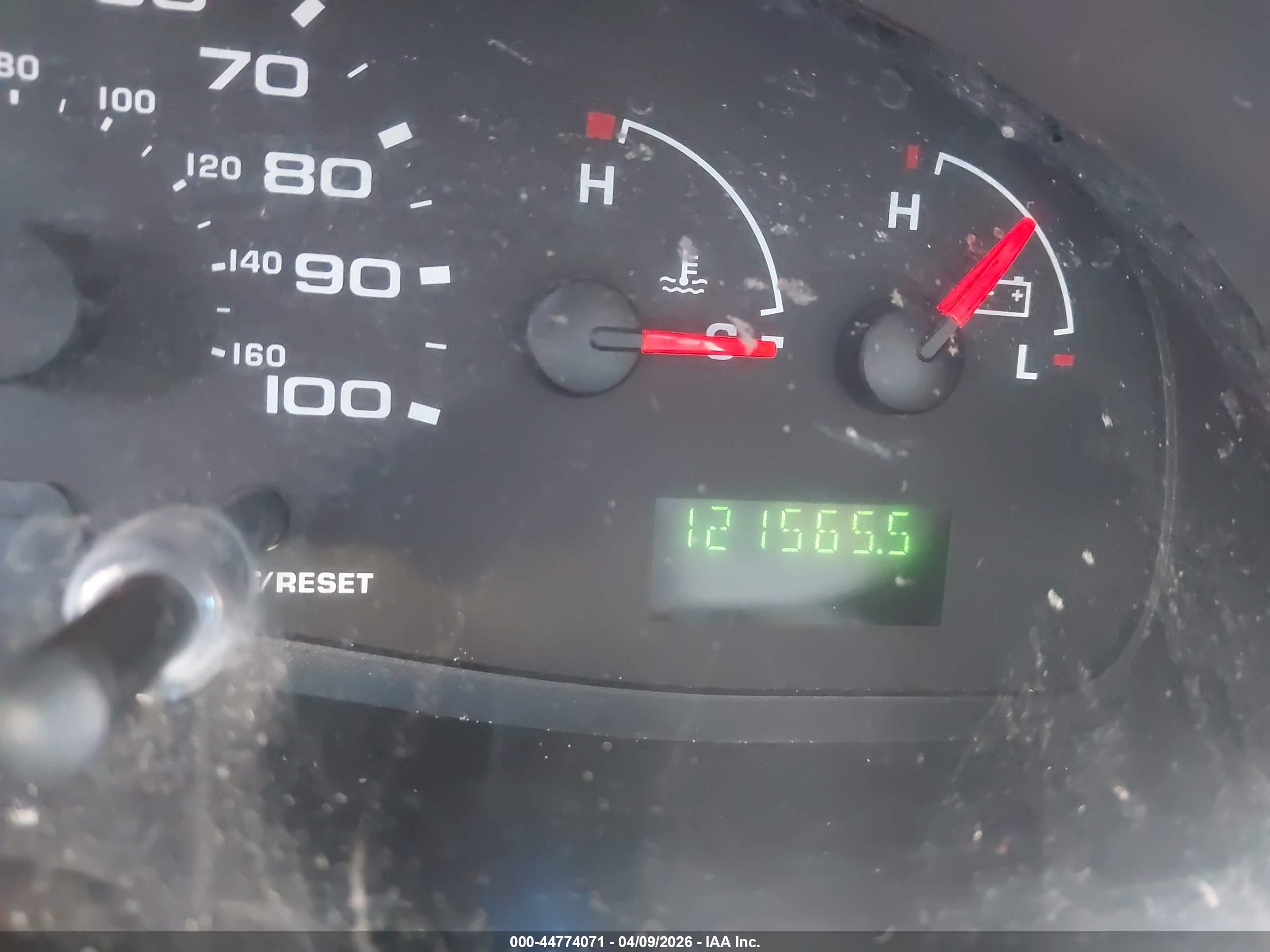 FORD E-150 image 7