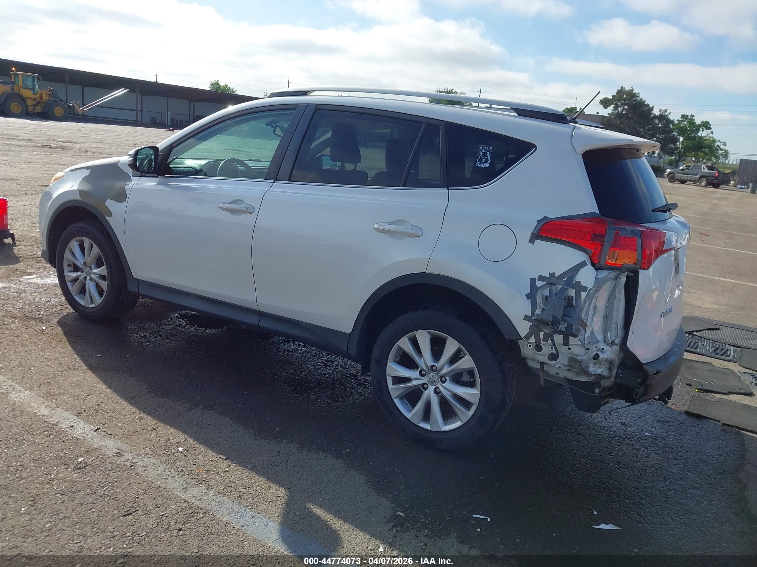 TOYOTA RAV4 image 3