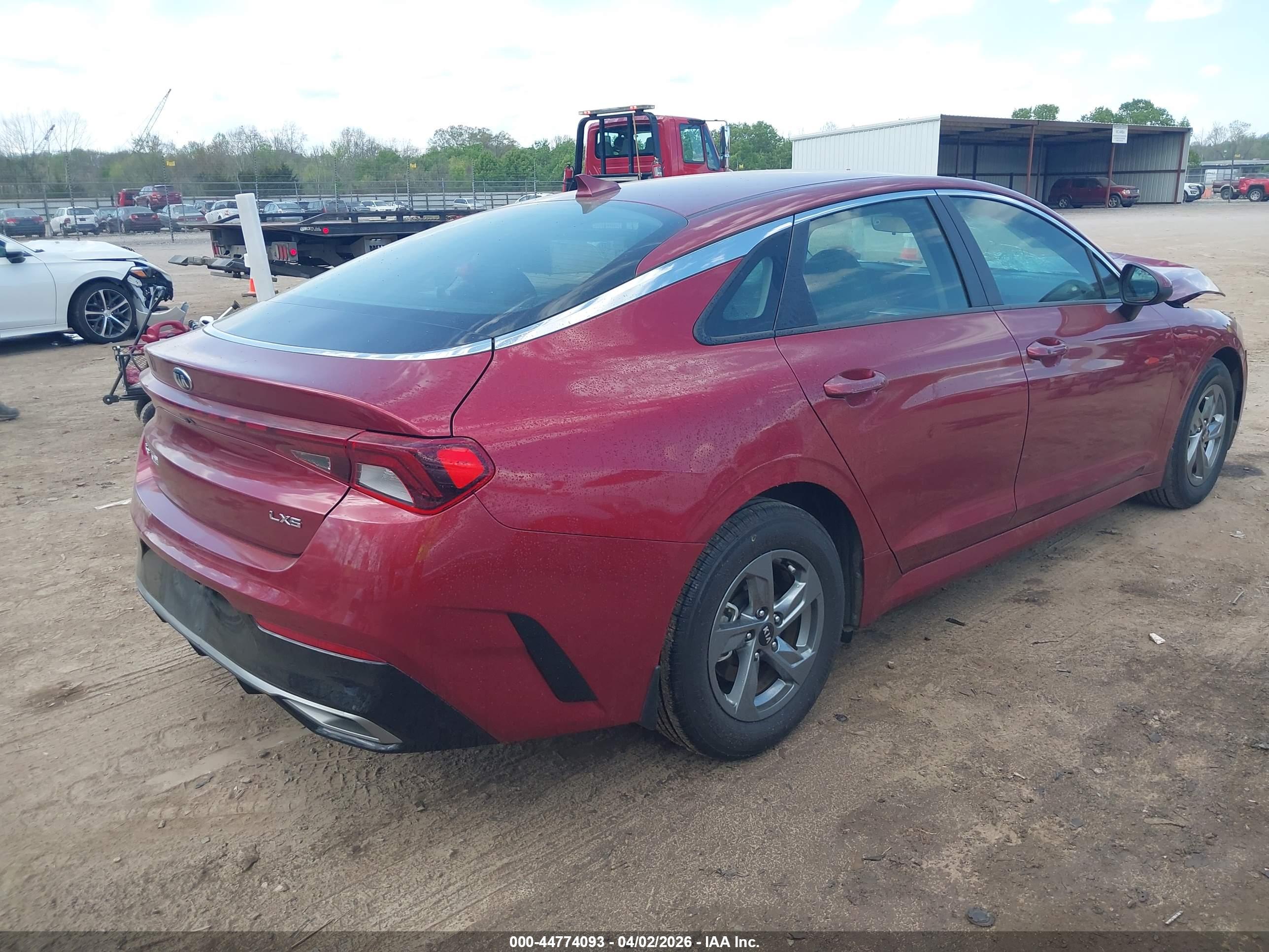 KIA K5 image 4