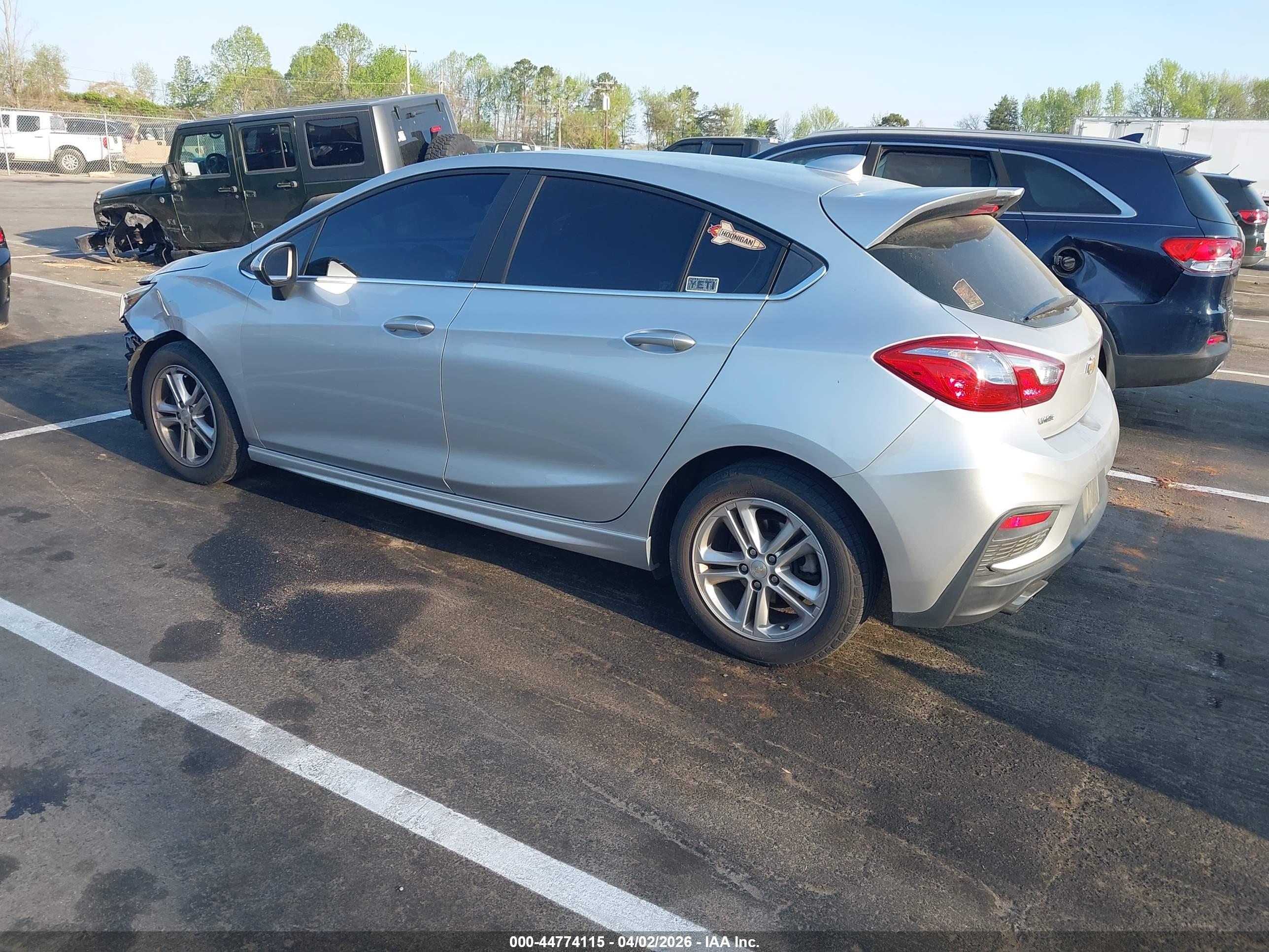 CHEVROLET CRUZE image 3