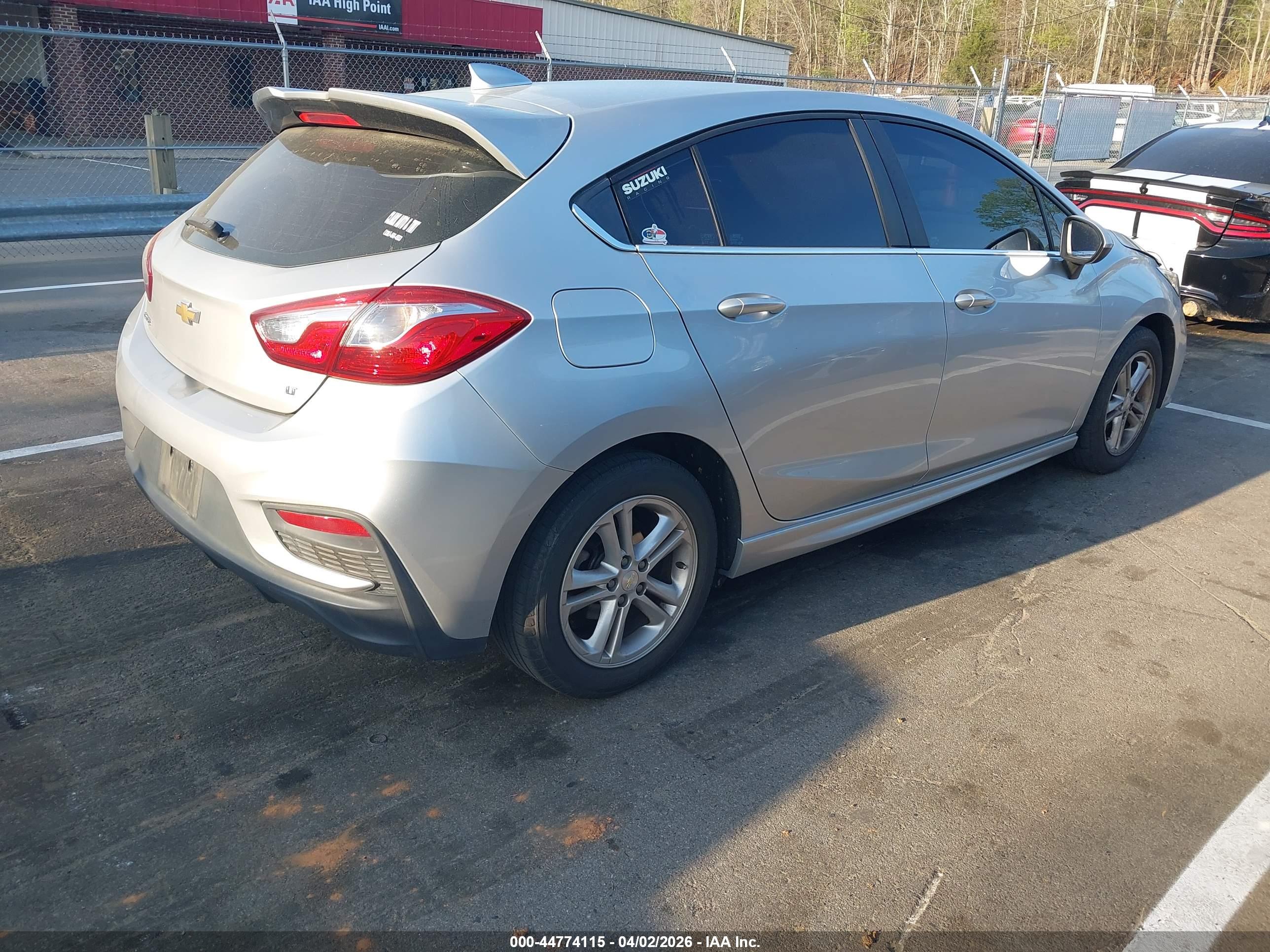 CHEVROLET CRUZE image 4
