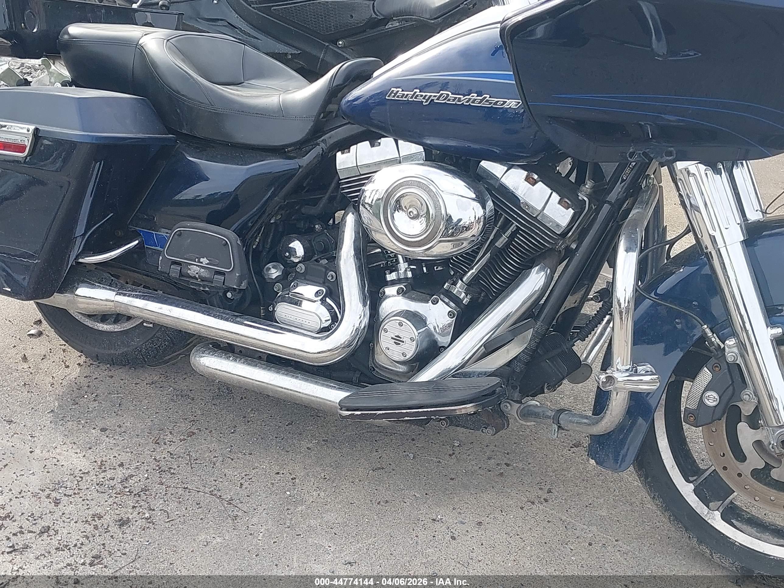 HARLEY-DAVIDSON FLTRU image 8