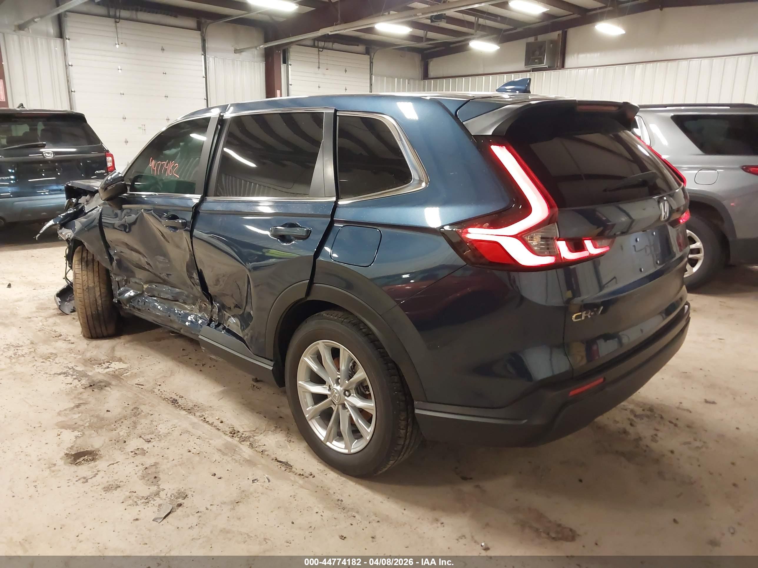 HONDA CR-V image 3