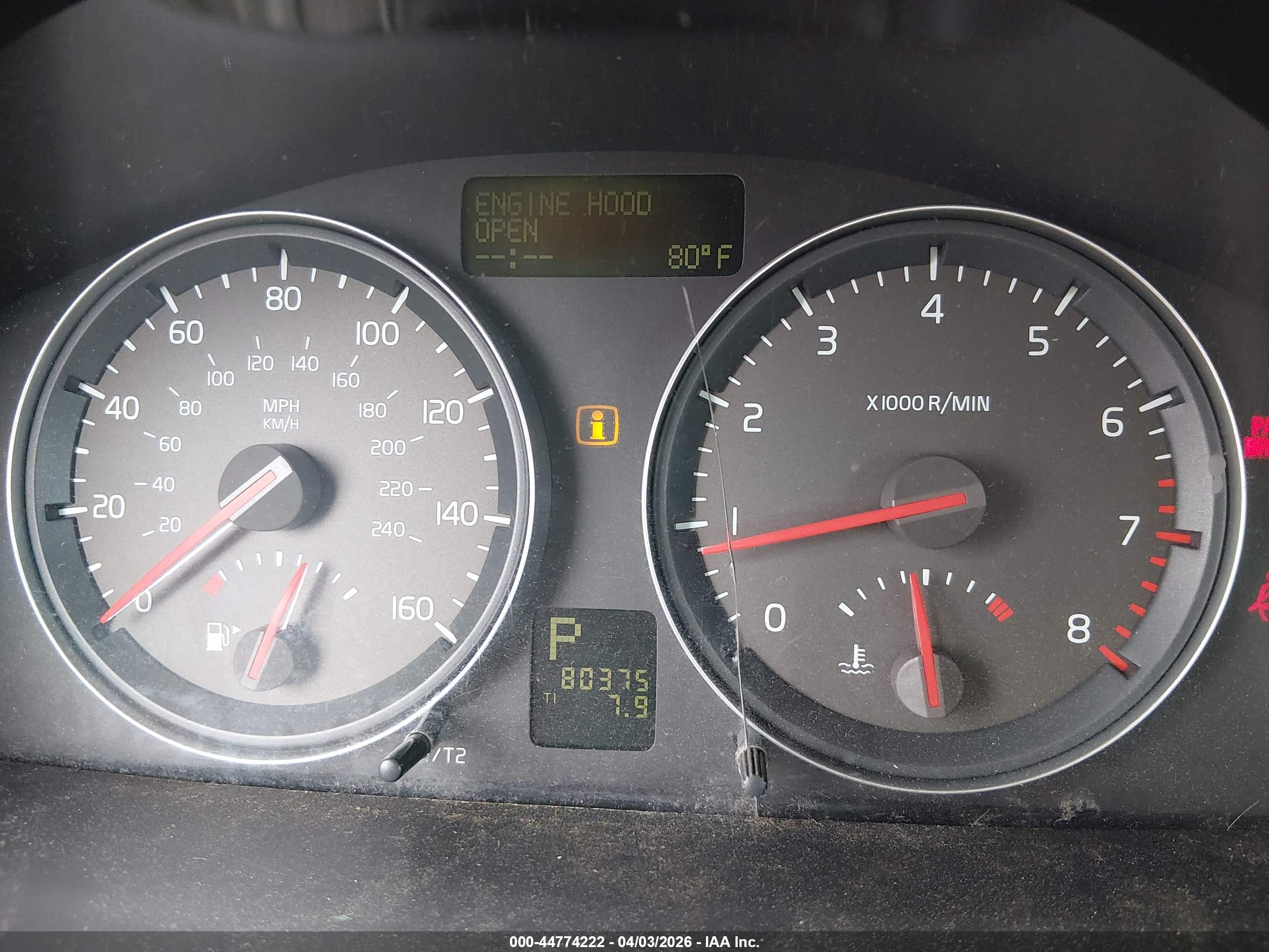 VOLVO C70 image 7