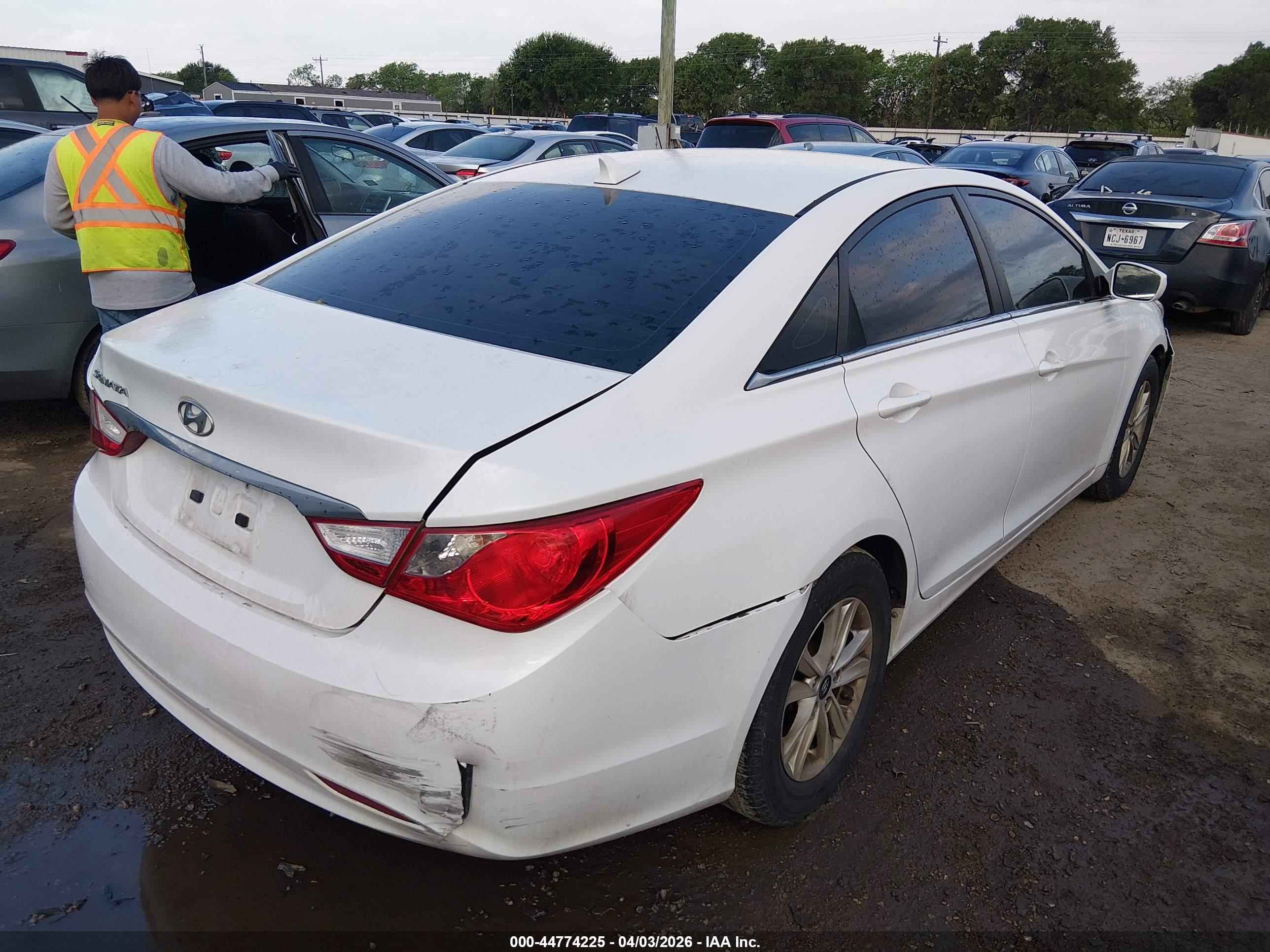 HYUNDAI SONATA image 4