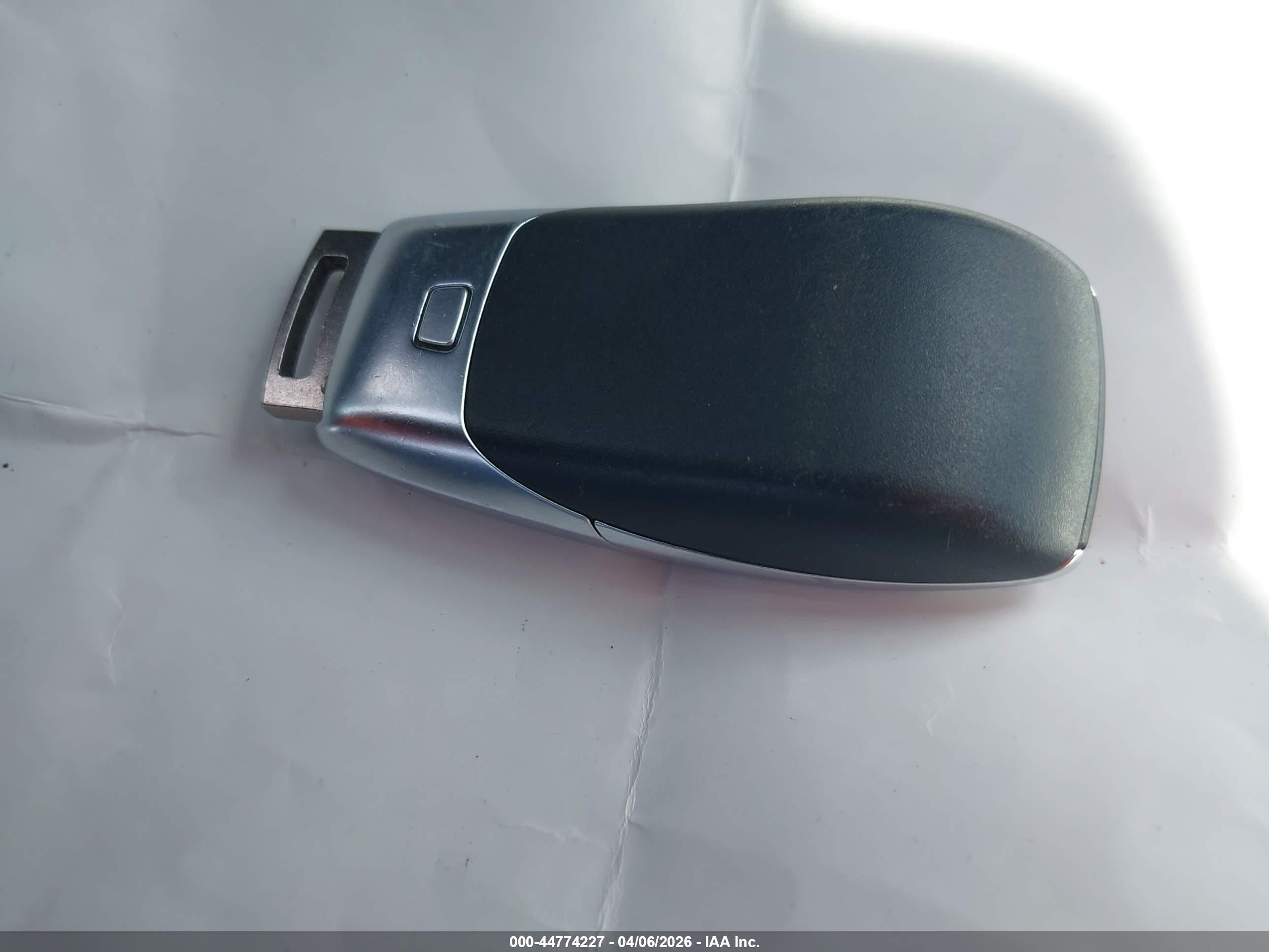 MERCEDES-BENZ EQB image 11