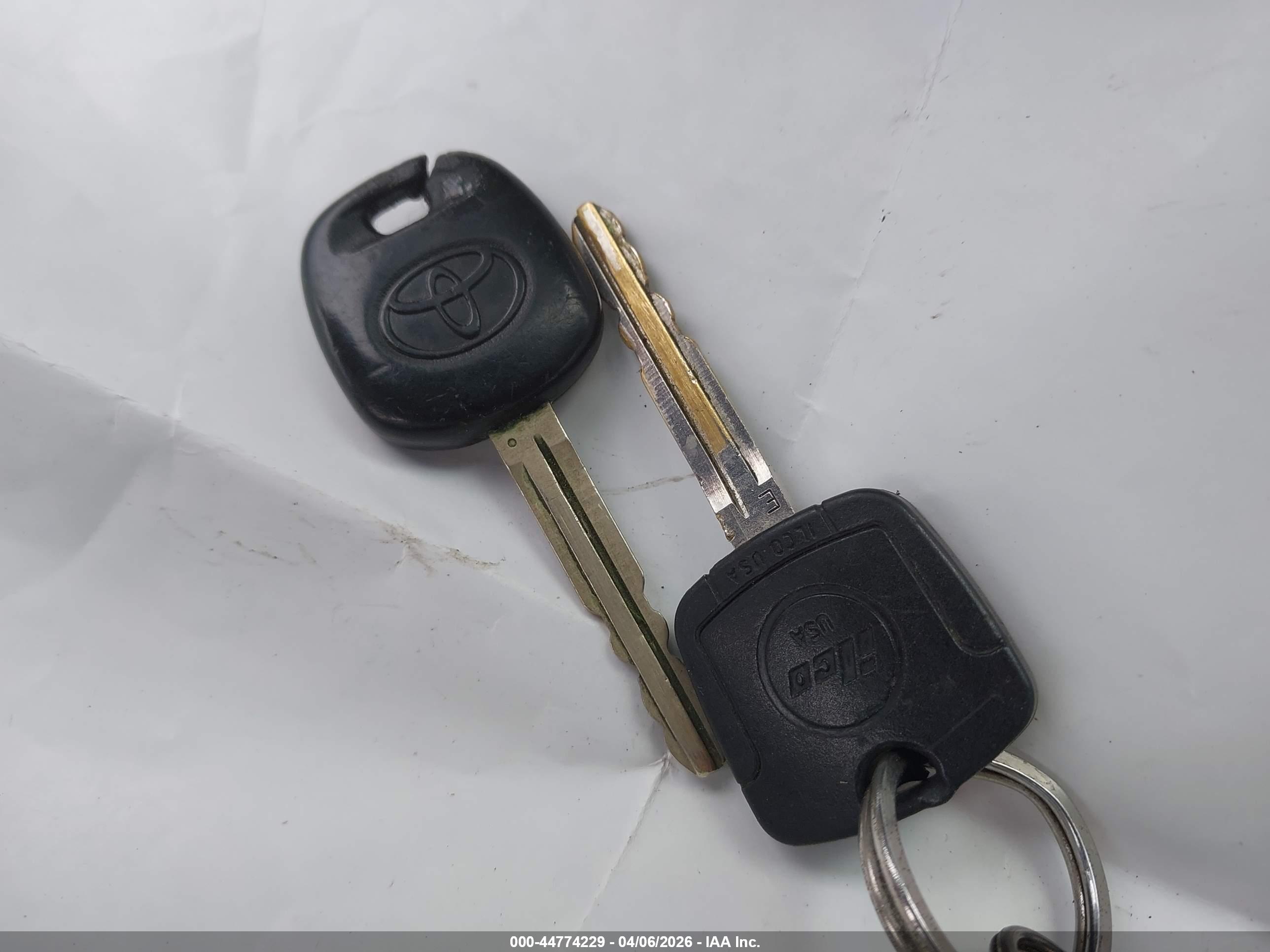 TOYOTA COROLLA image 11