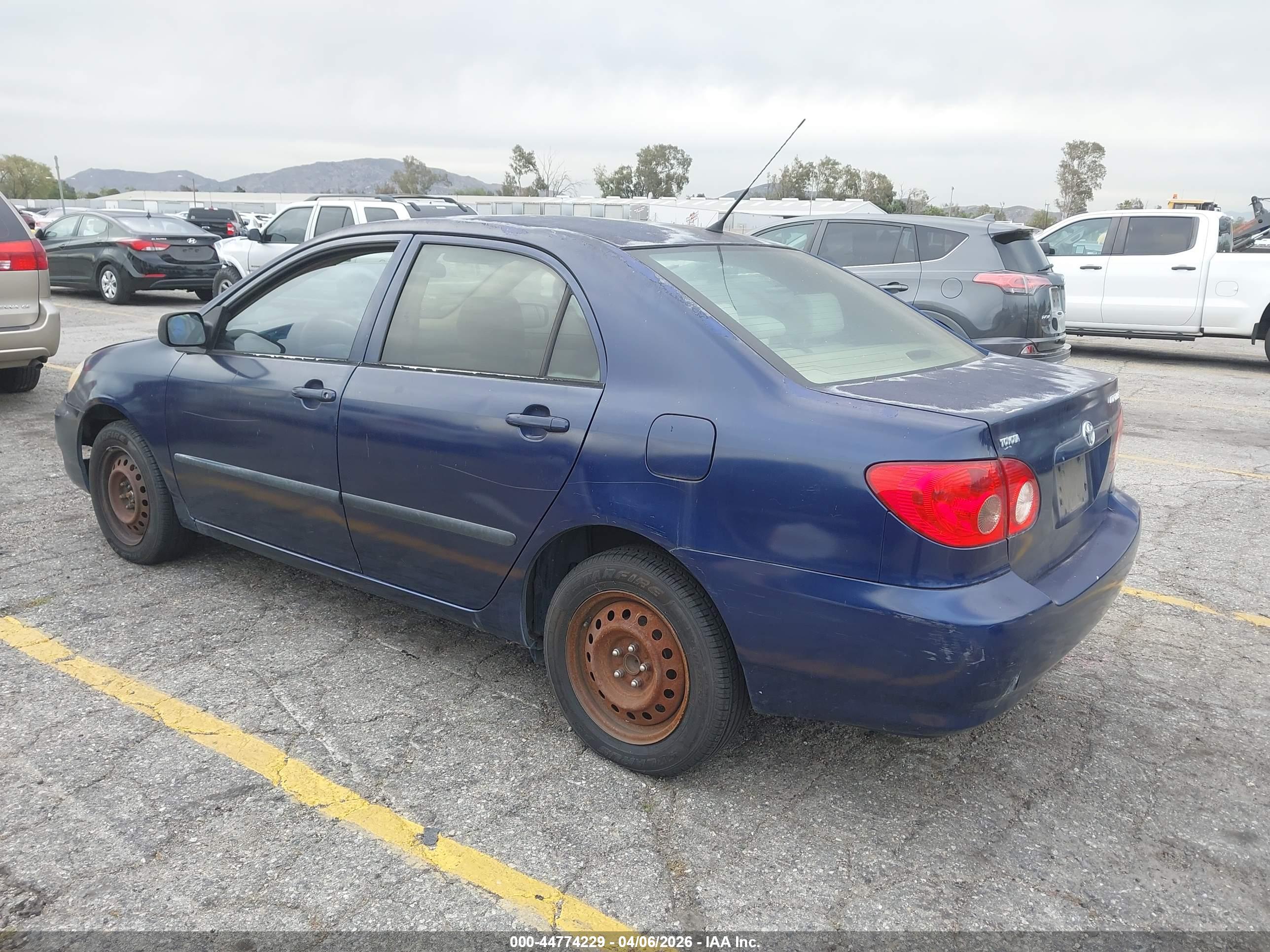 TOYOTA COROLLA image 3