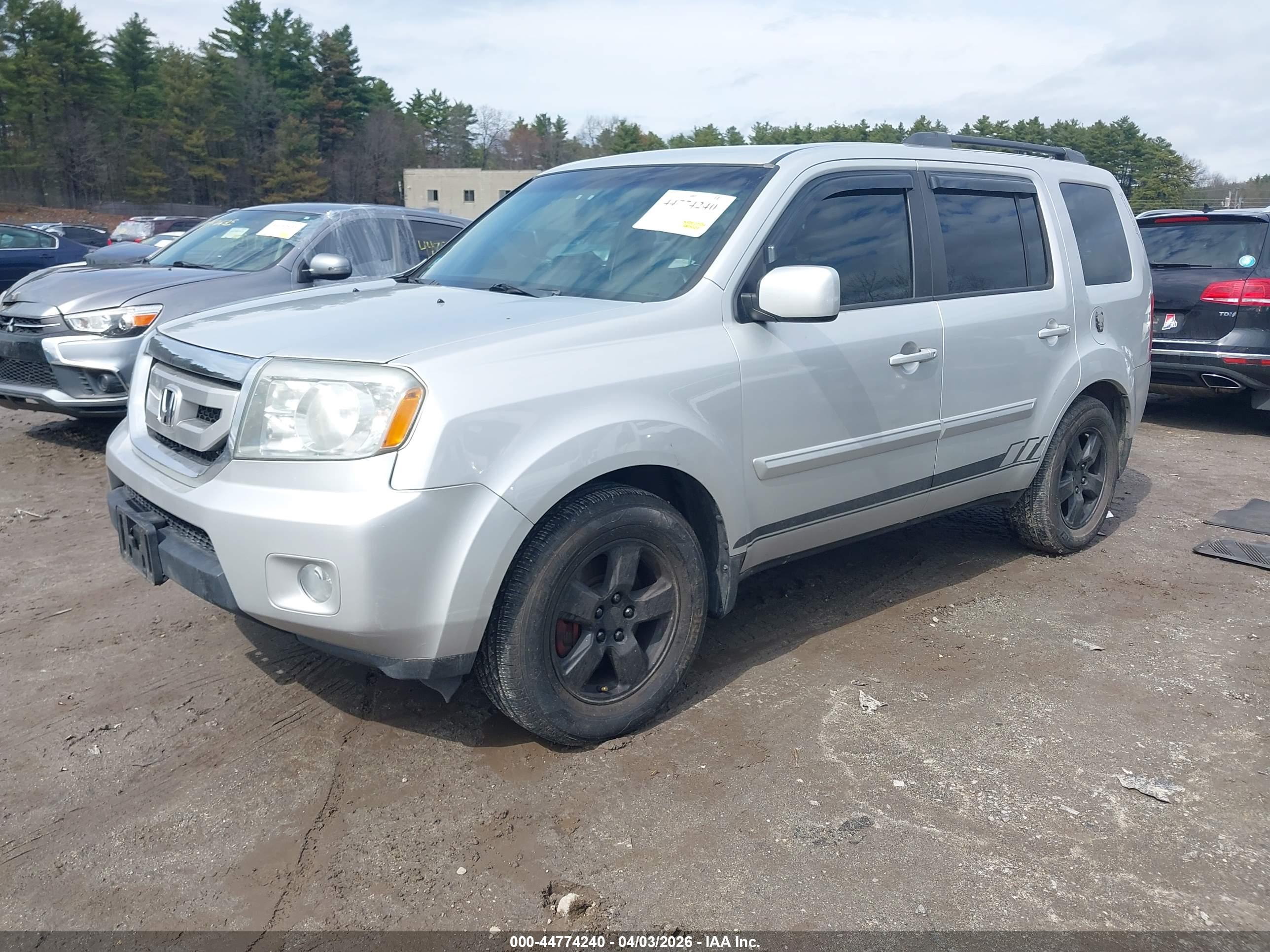 HONDA PILOT image 2