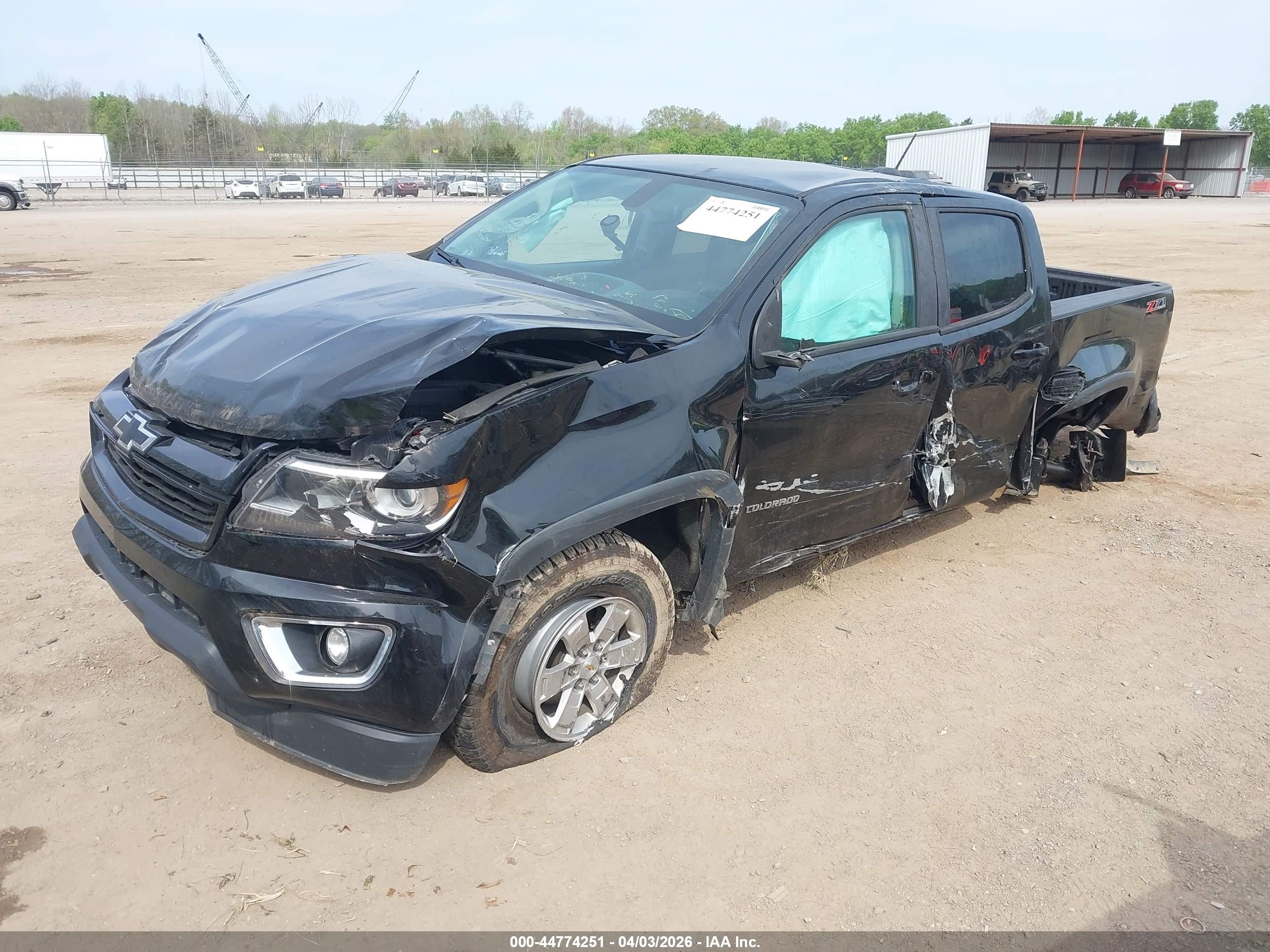 CHEVROLET COLORADO image 2