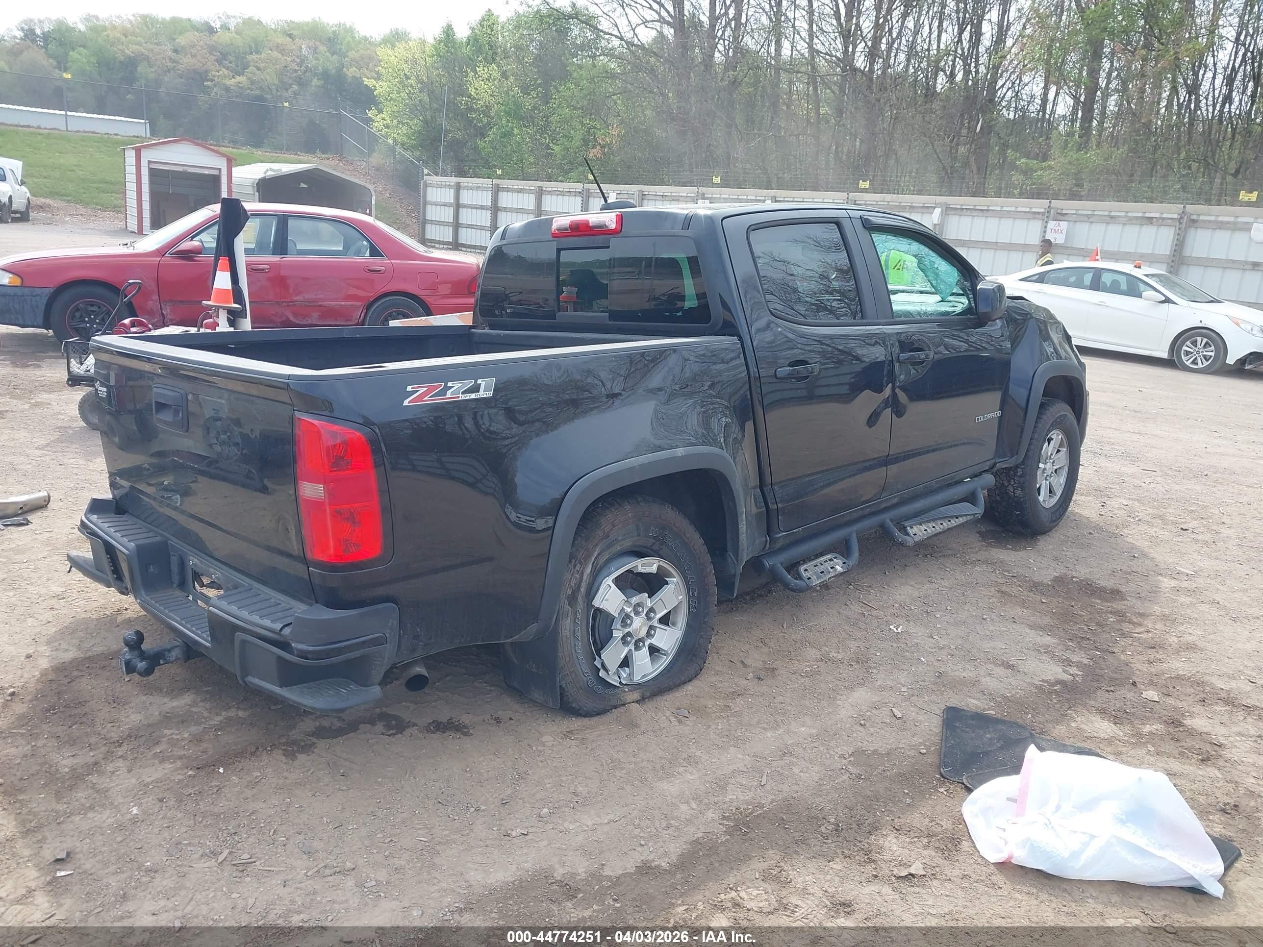 CHEVROLET COLORADO image 4
