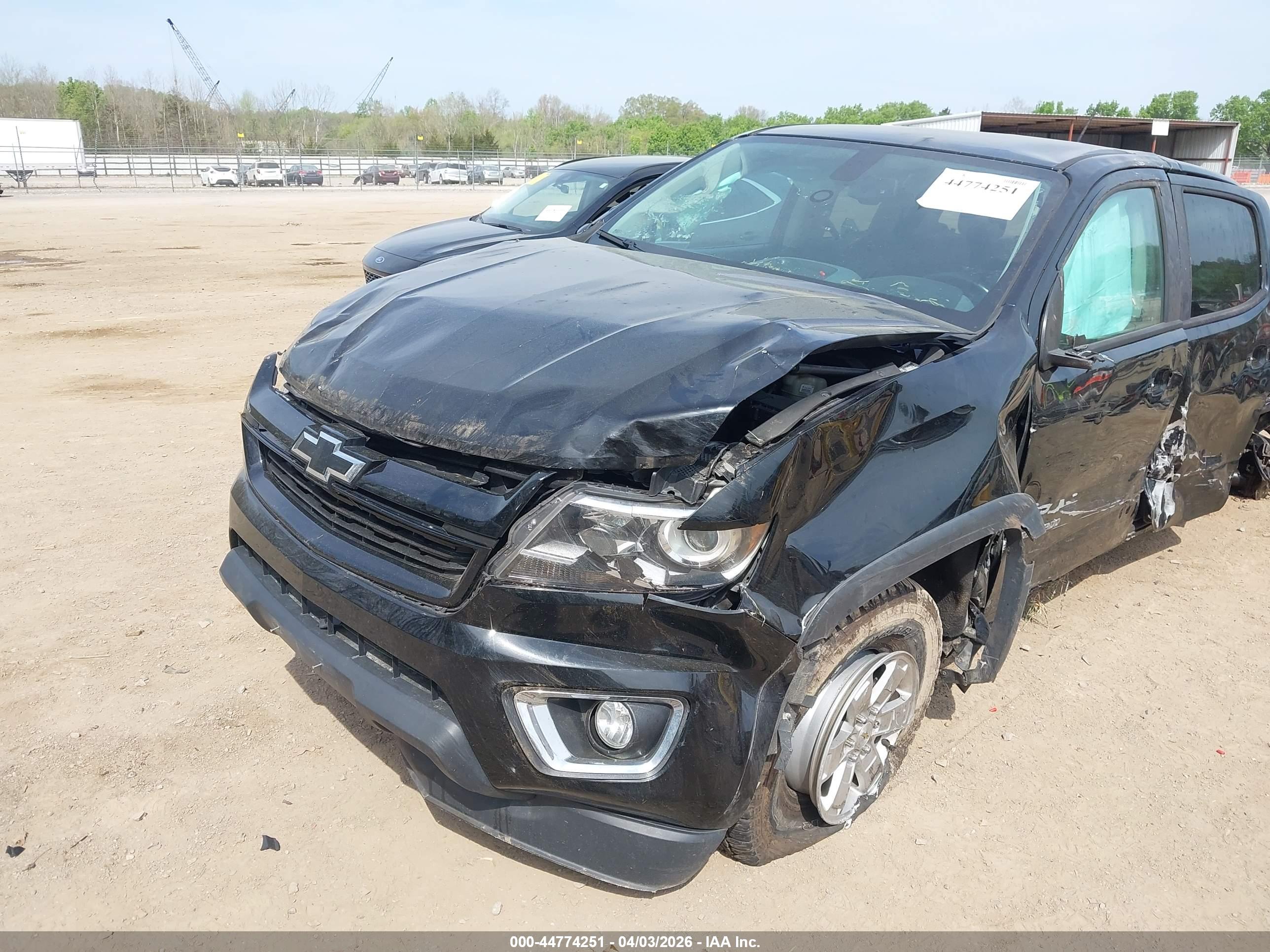 CHEVROLET COLORADO image 6