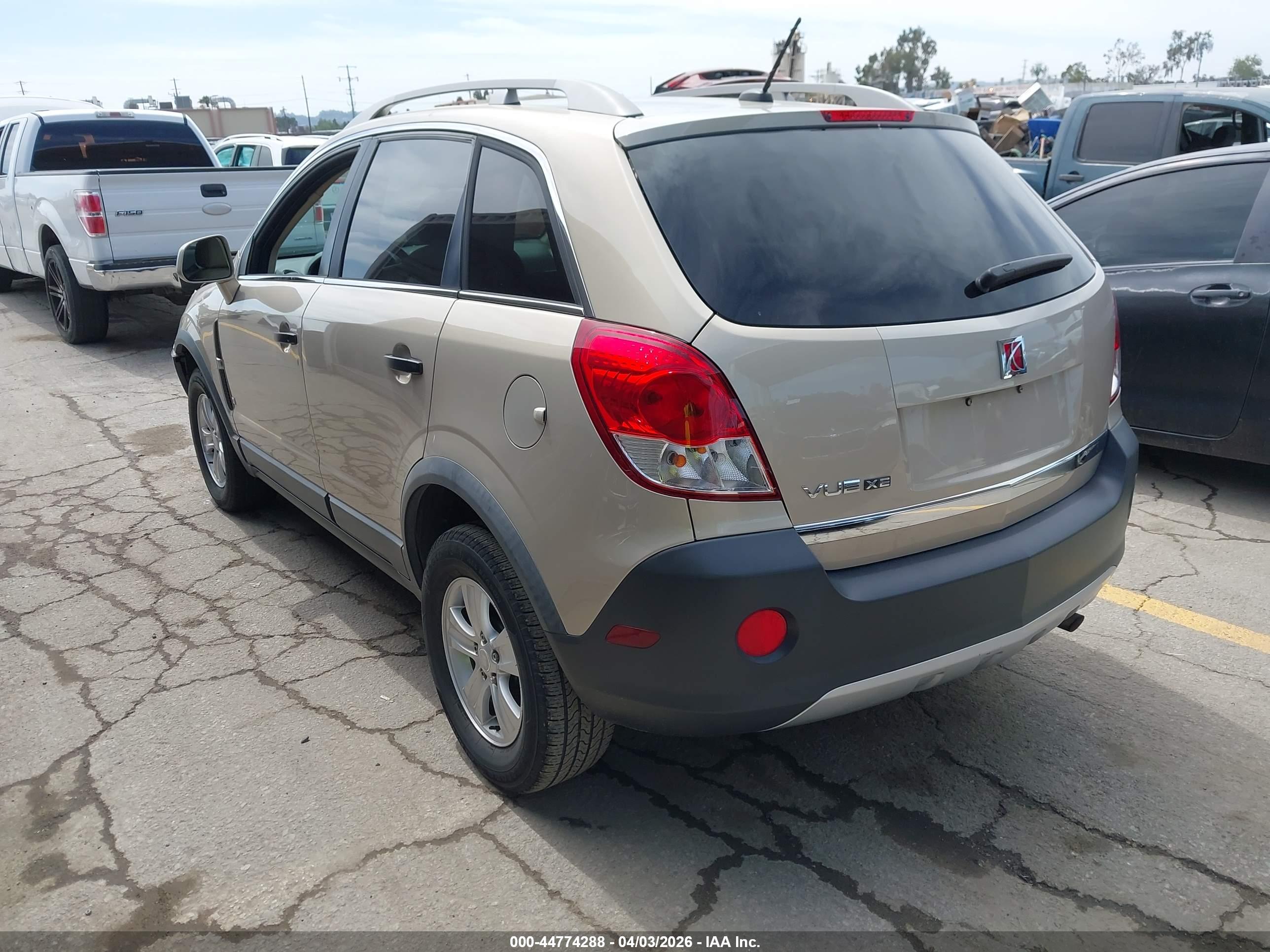 SATURN VUE image 3