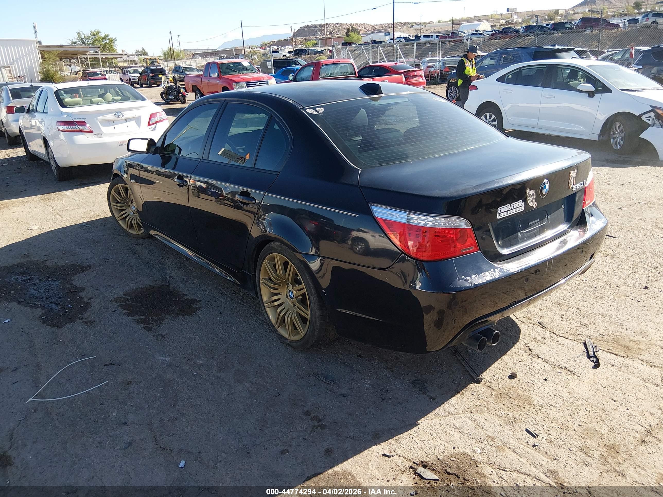 BMW 550I image 3