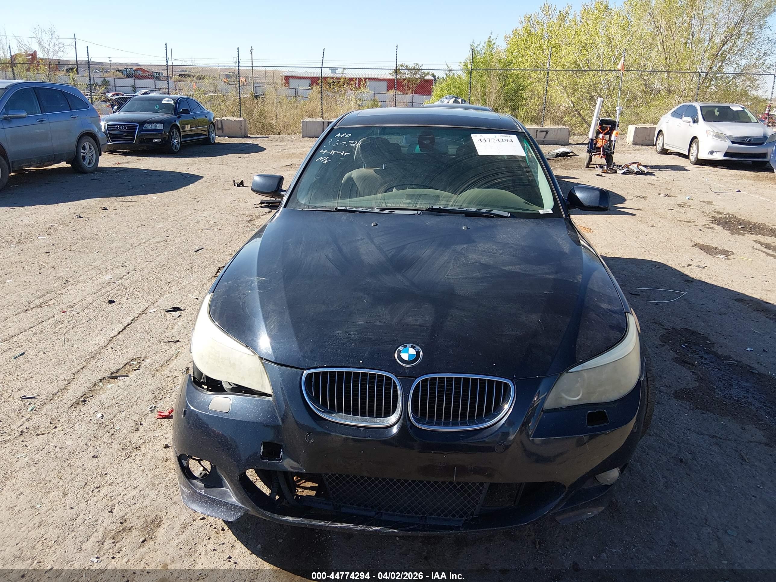 BMW 550I image 6