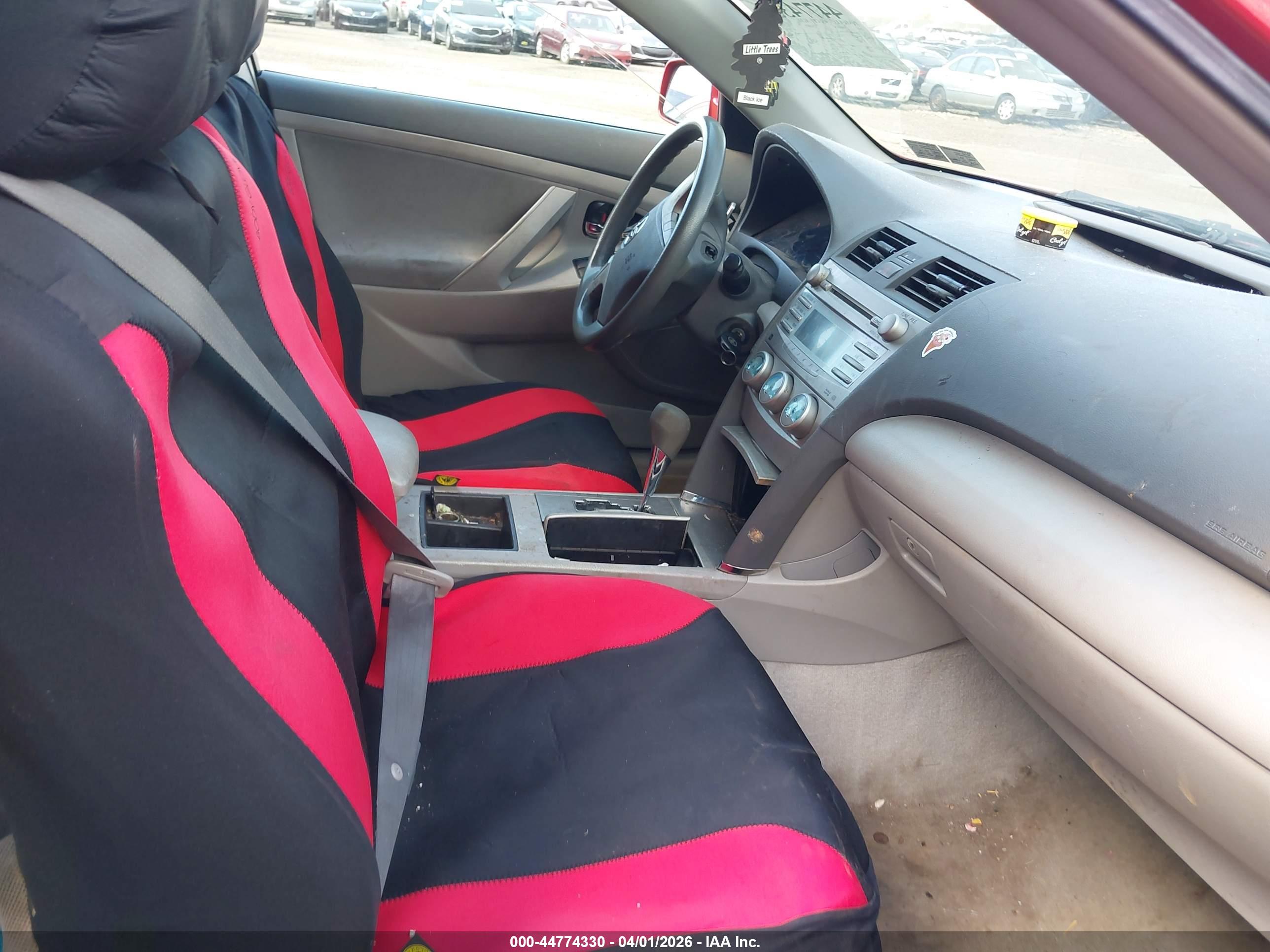 TOYOTA CAMRY image 5