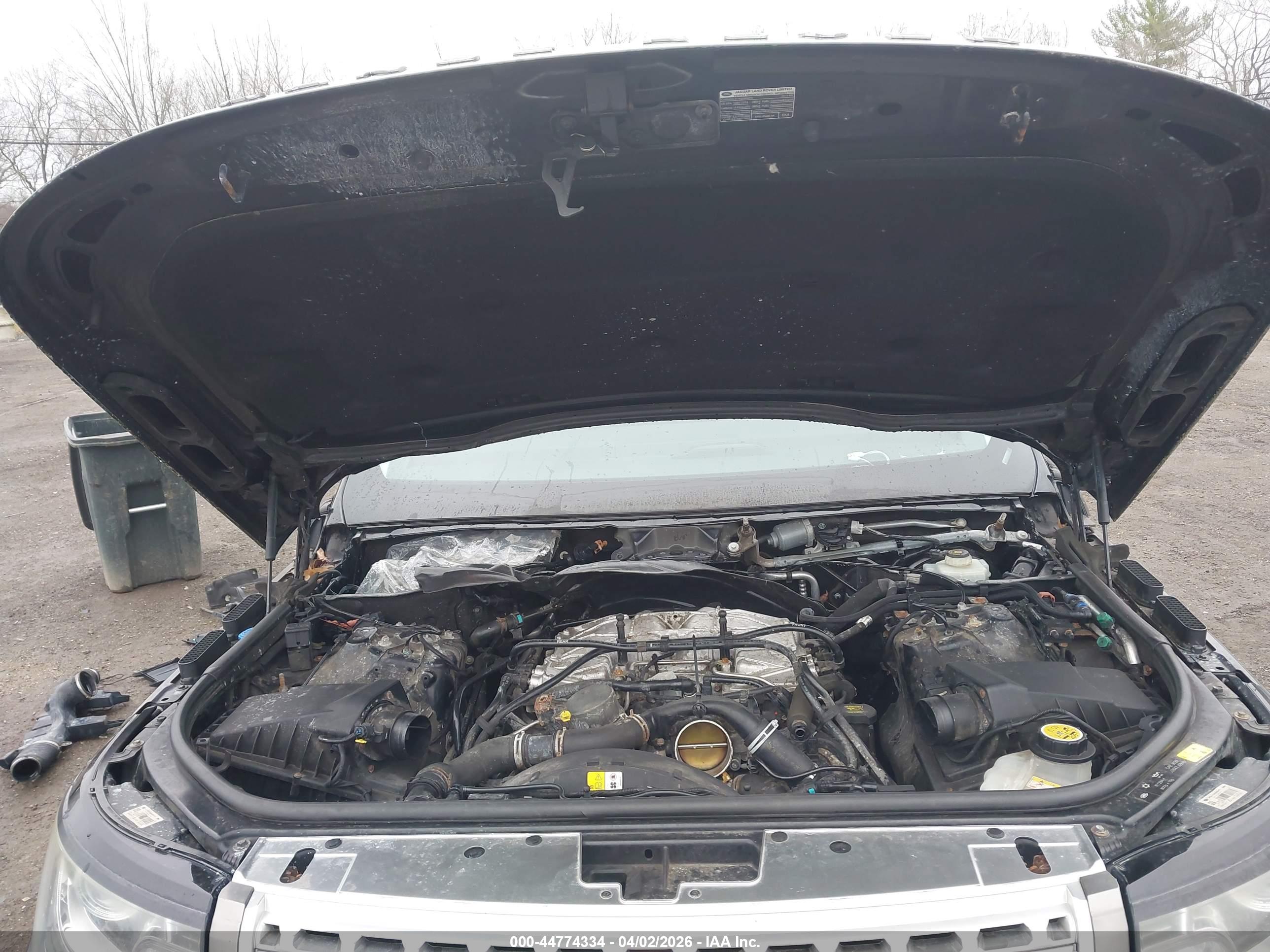 LAND ROVER image 10