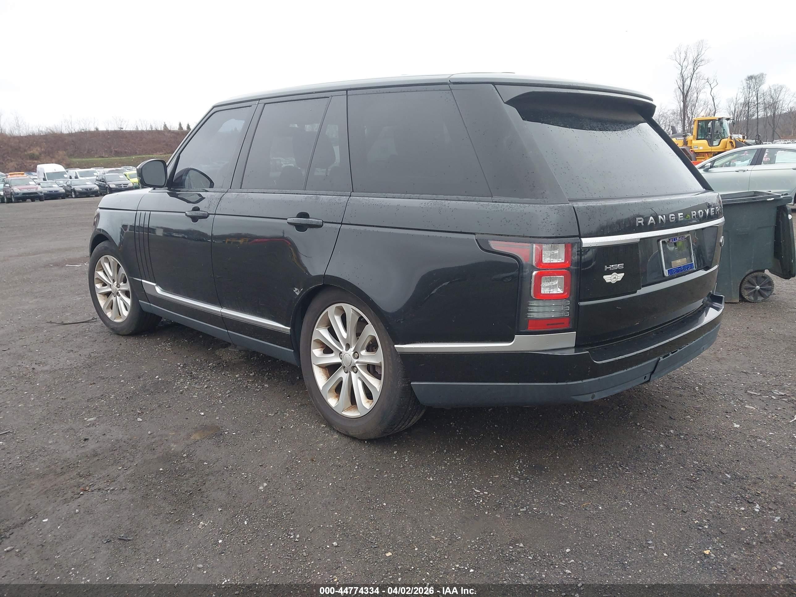 LAND ROVER image 3