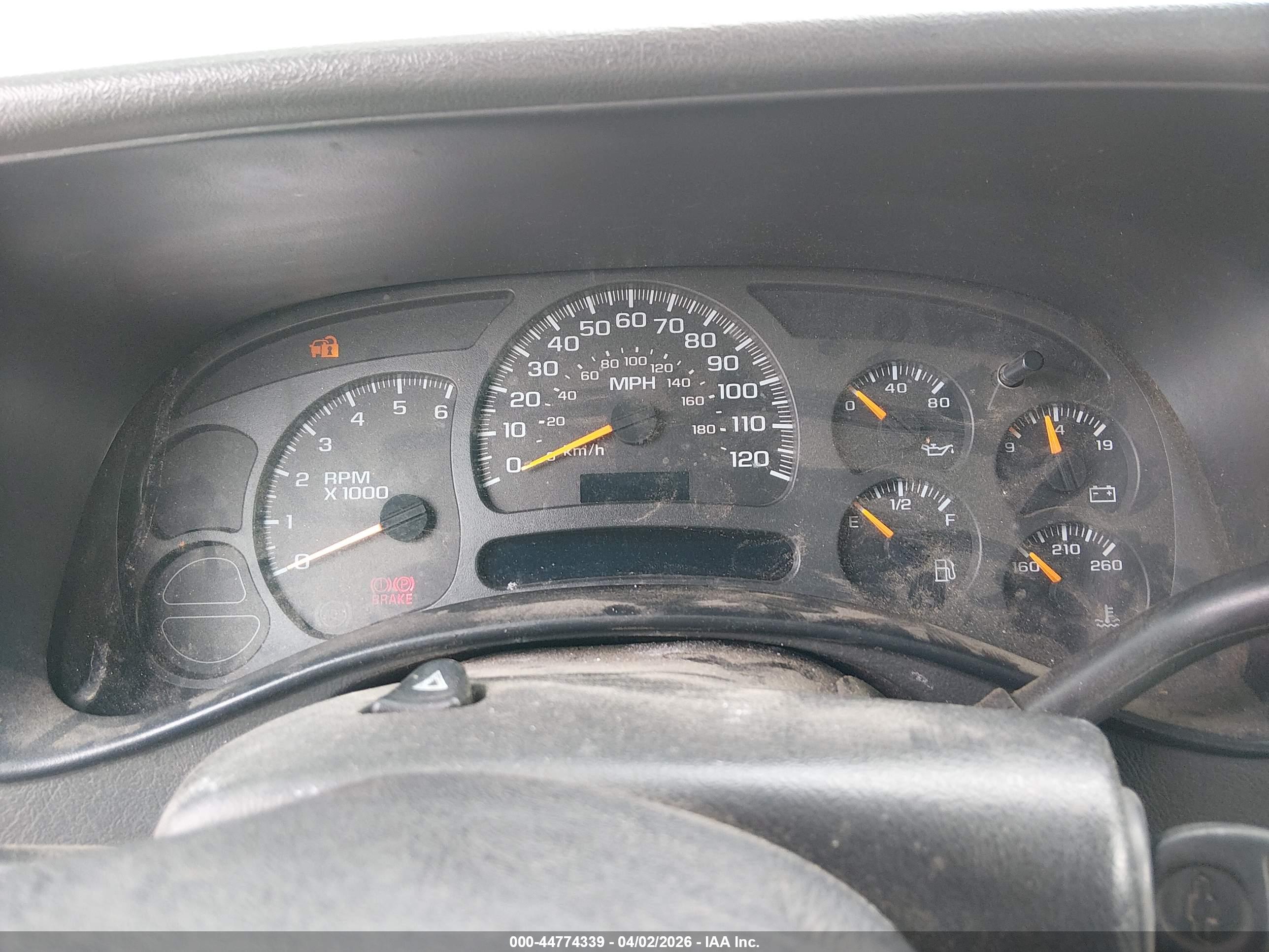 CHEVROLET SILVERADO image 7