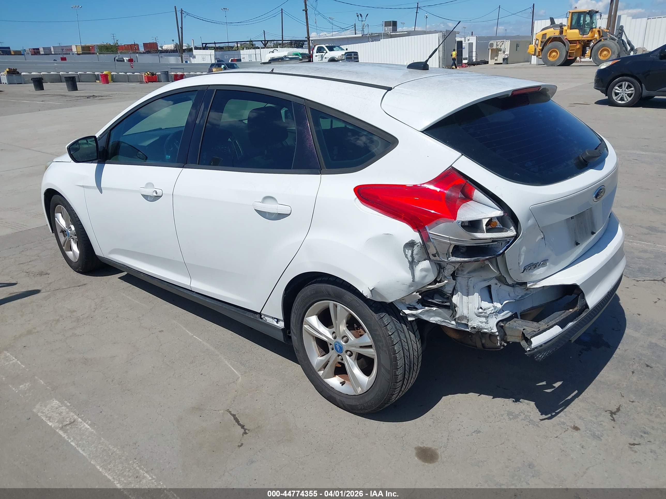 FORD FOCUS image 3