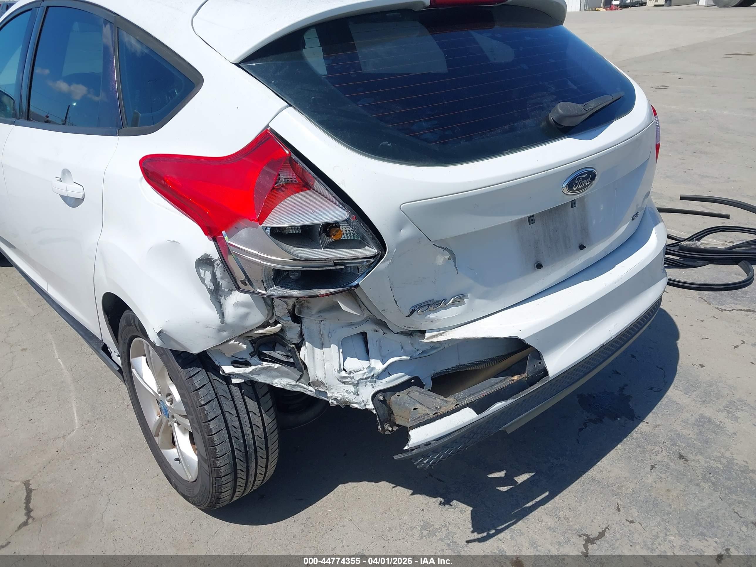 FORD FOCUS image 6