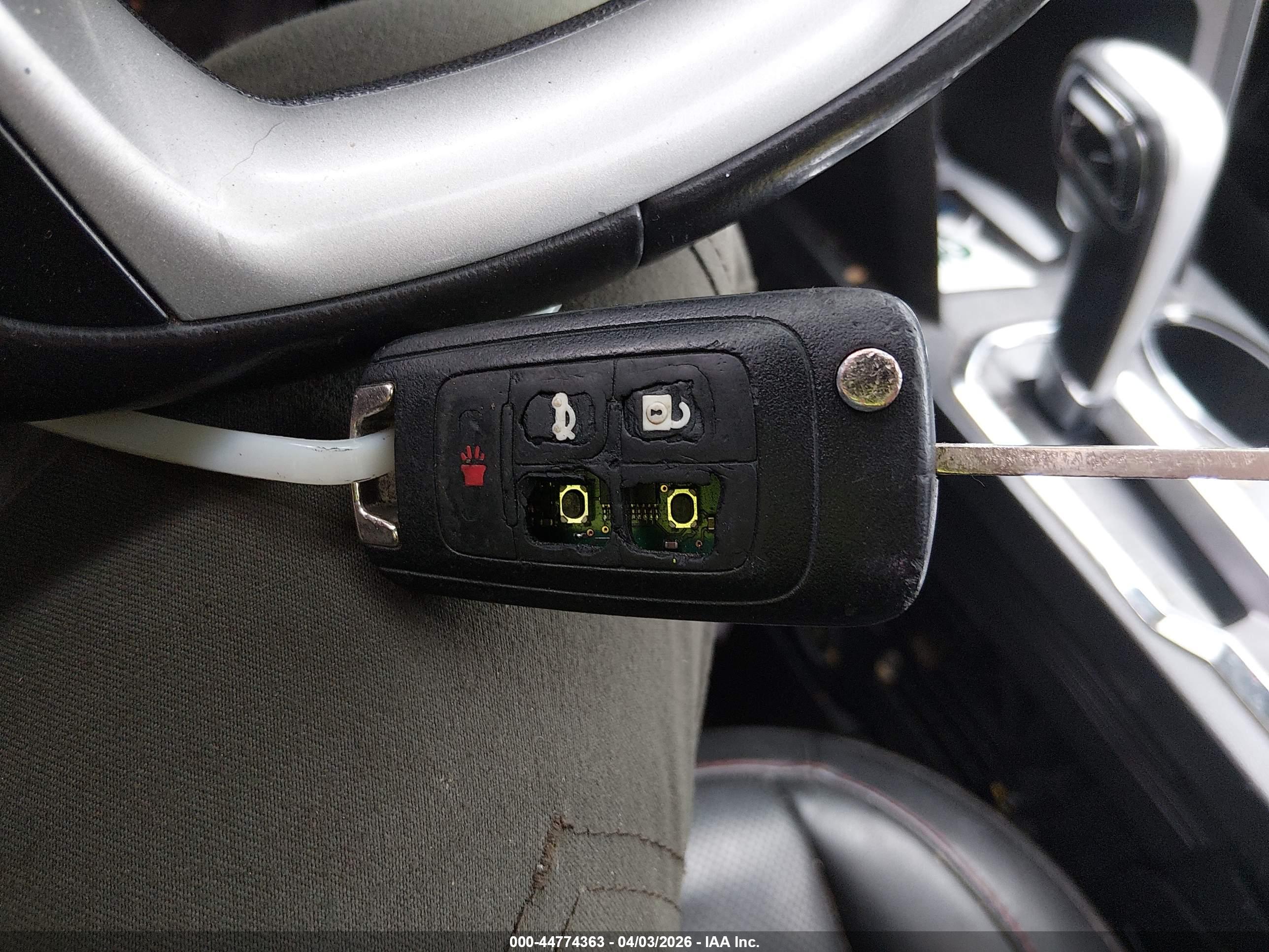GMC TERRAIN image 11