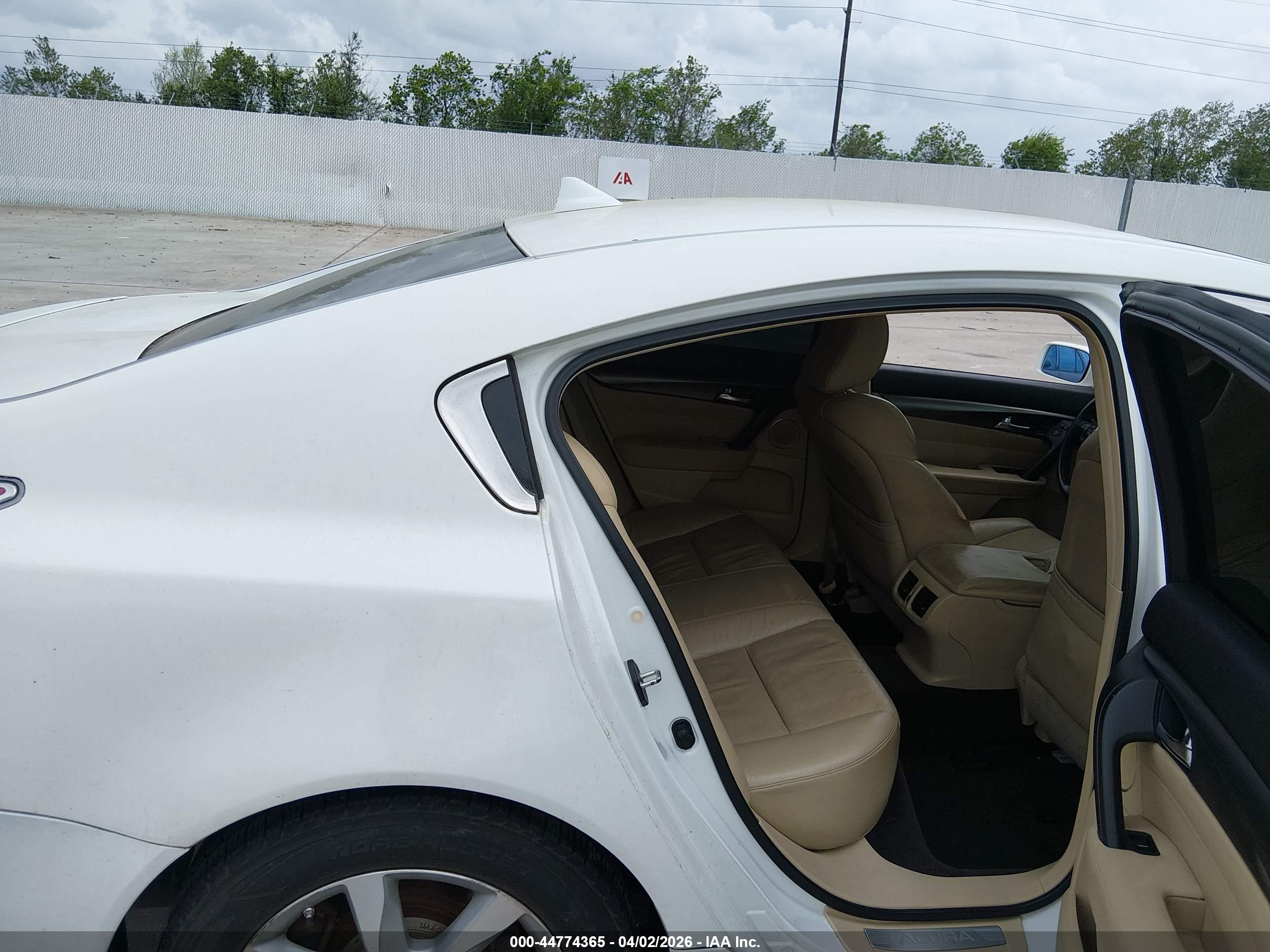 ACURA TL image 8
