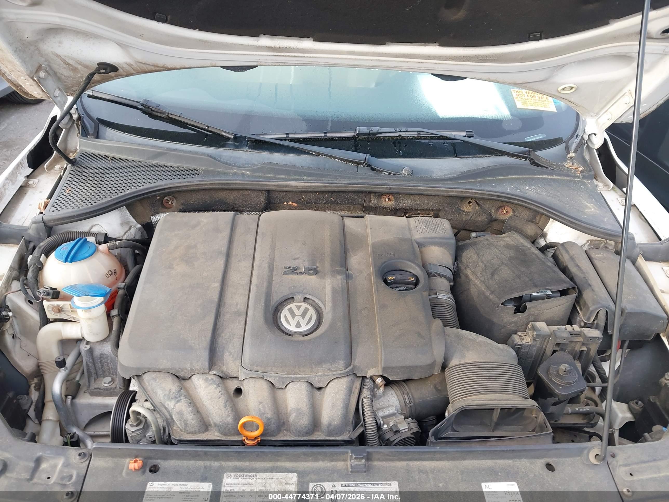 VOLKSWAGEN PASSAT image 10