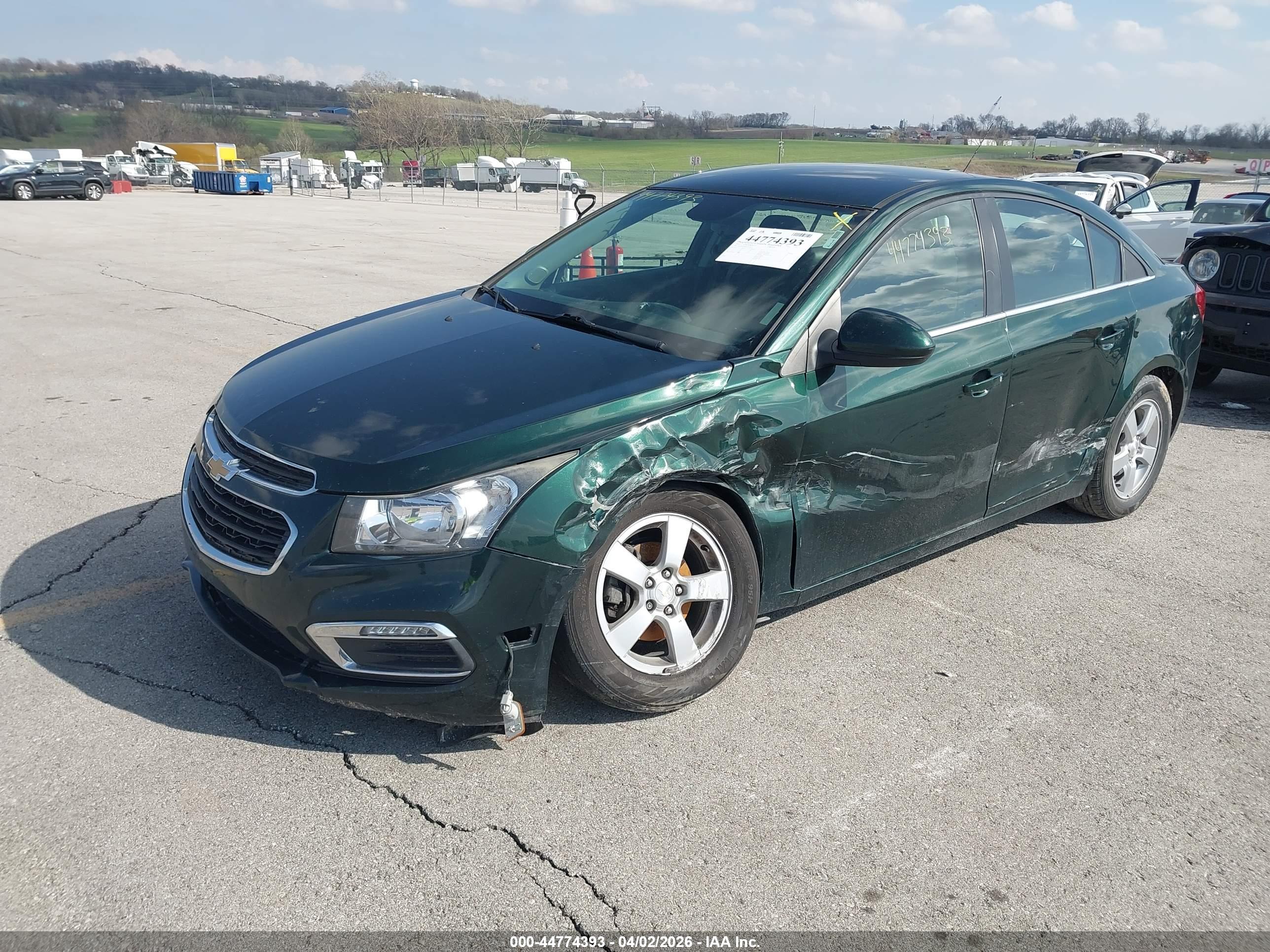 CHEVROLET CRUZE image 2