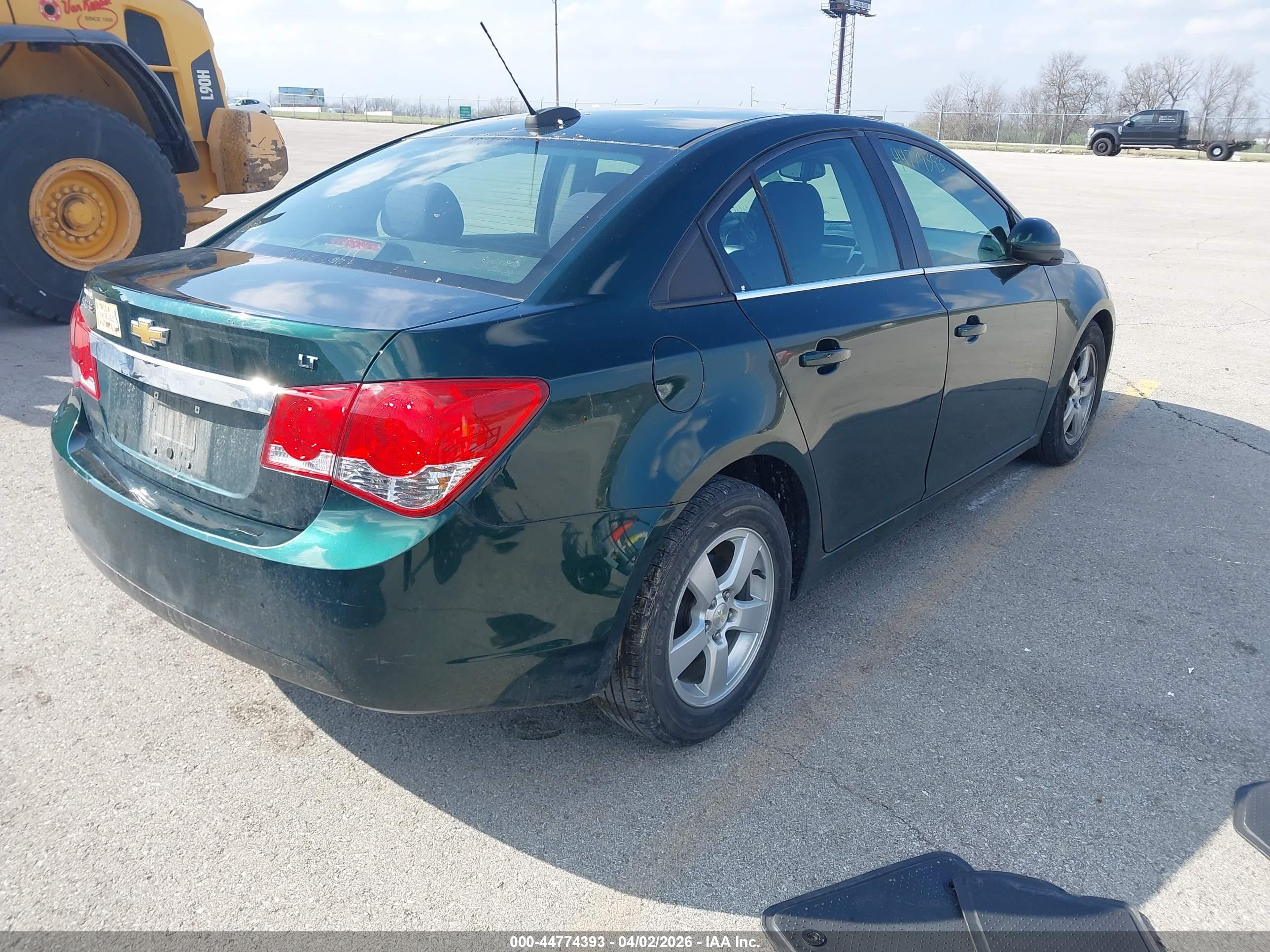 CHEVROLET CRUZE image 4