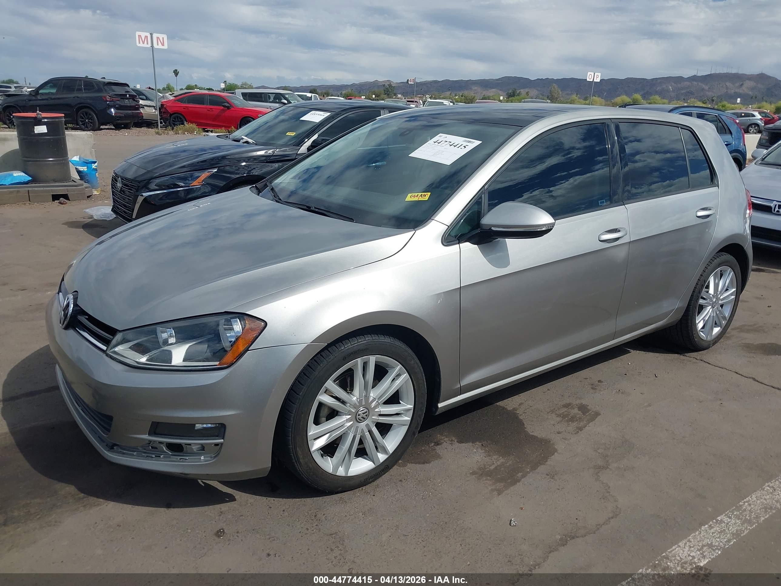 VOLKSWAGEN GOLF image 2