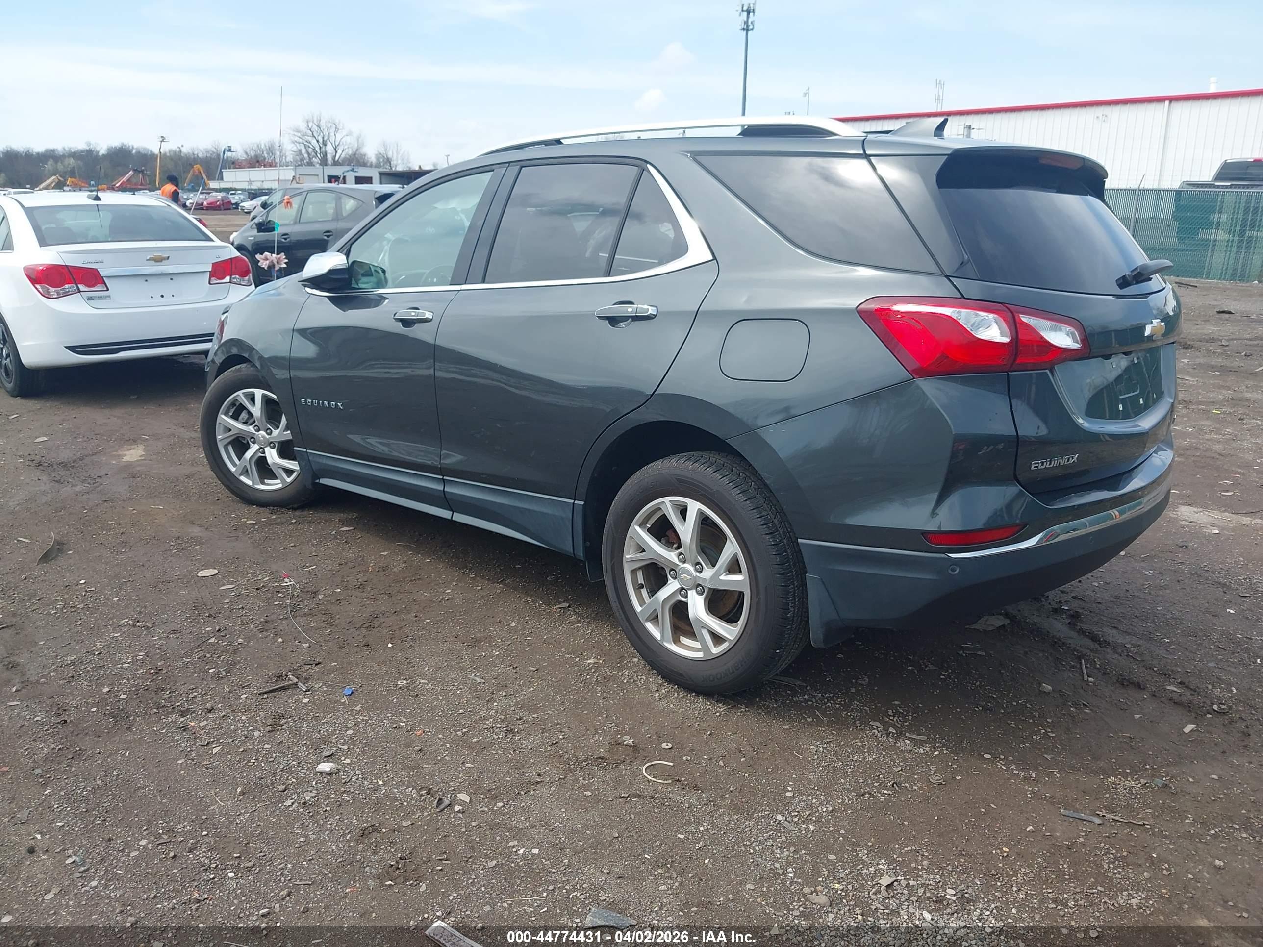 CHEVROLET EQUINOX image 3
