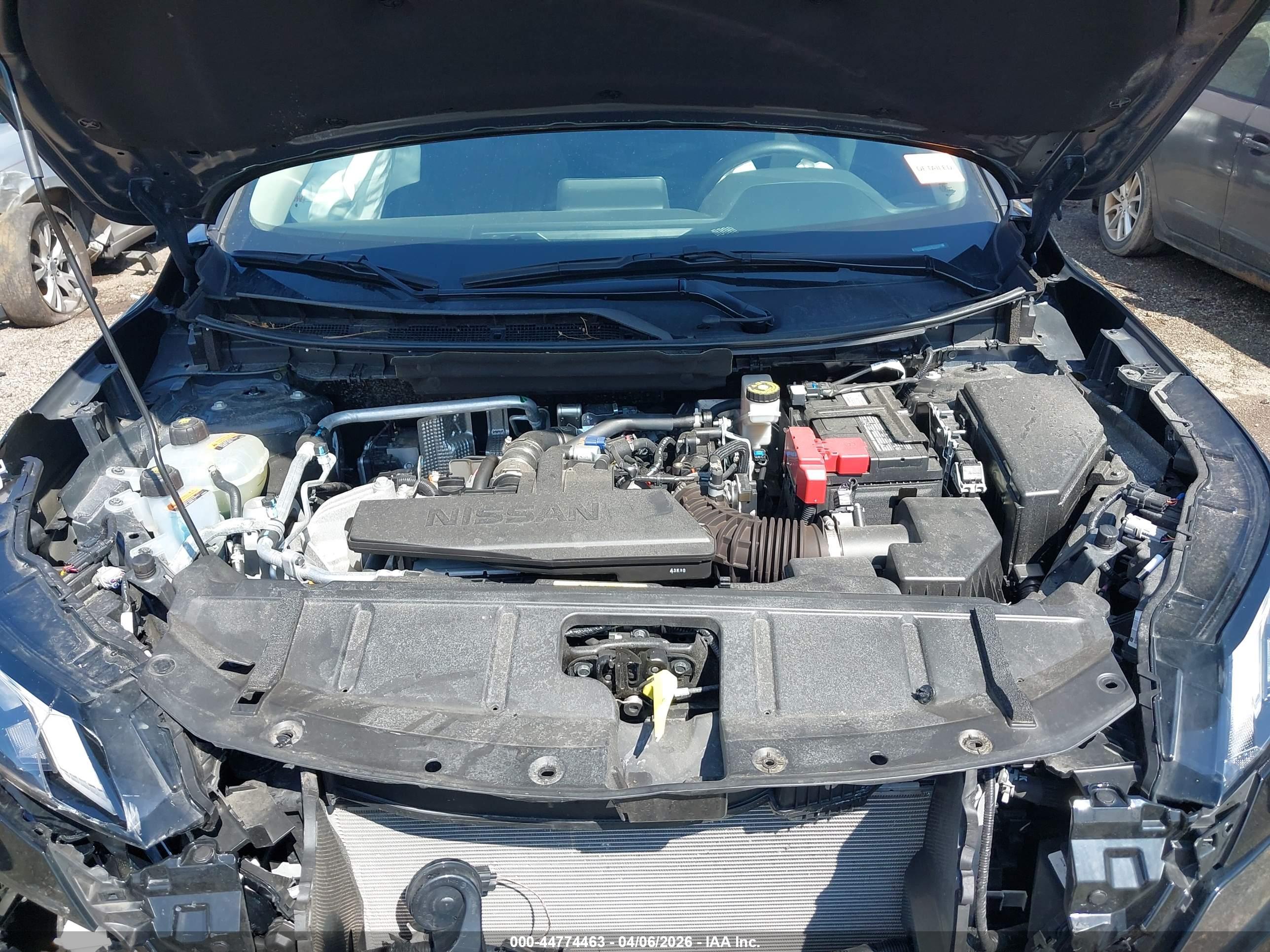 NISSAN ROGUE image 10