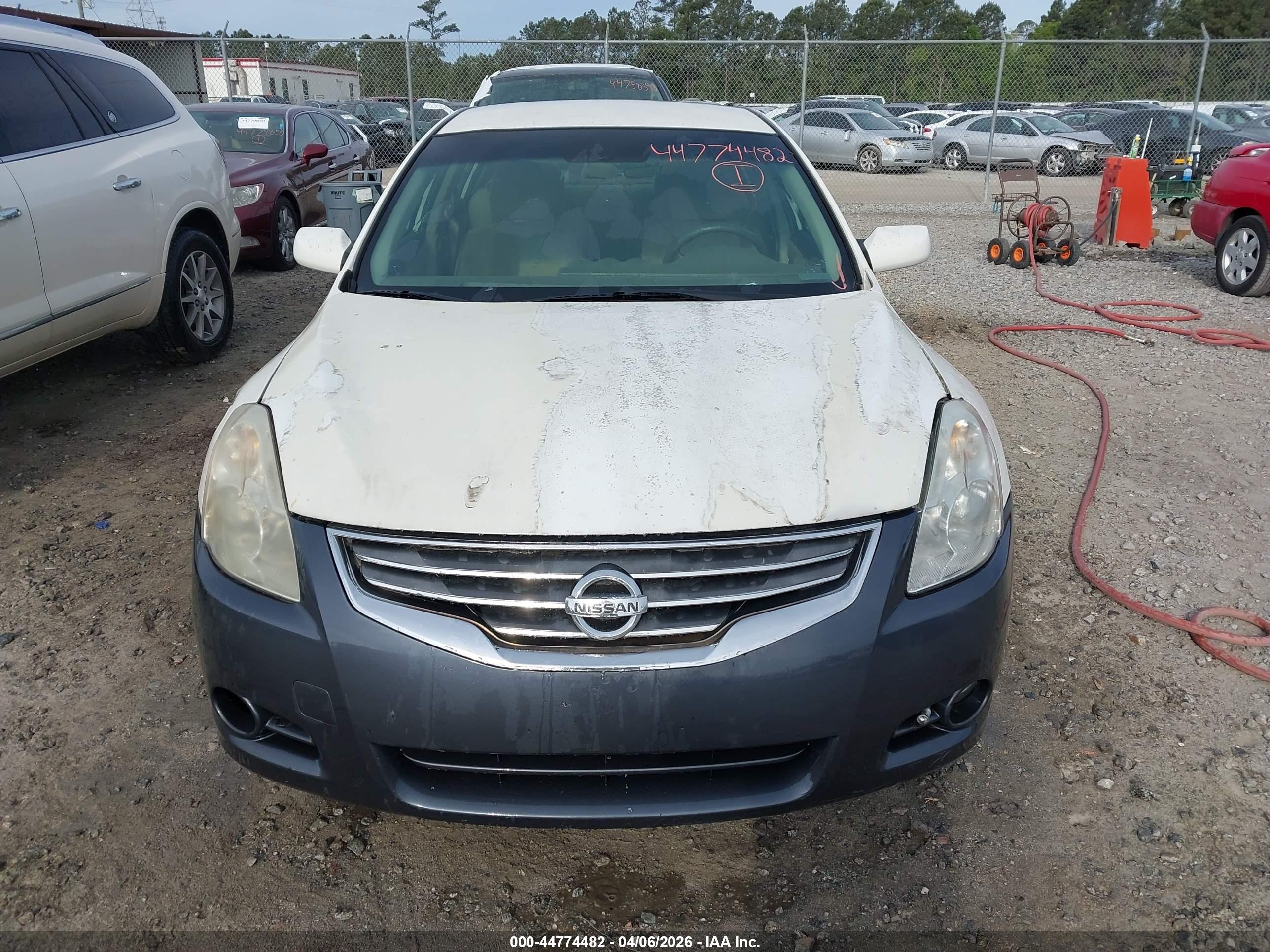 NISSAN ALTIMA image 6